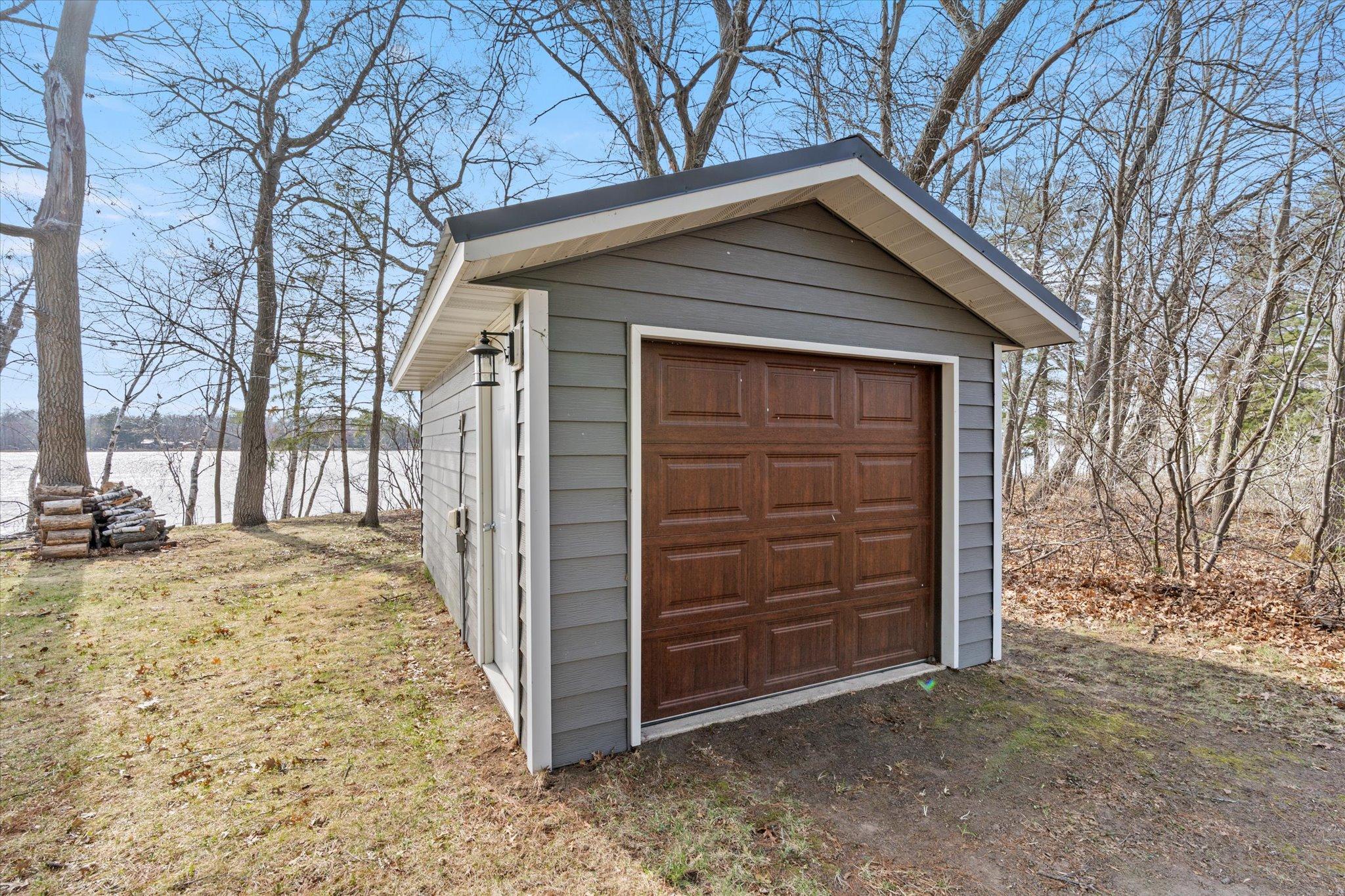 24975 Peavy Lake Dr, Hillman, MN 56338