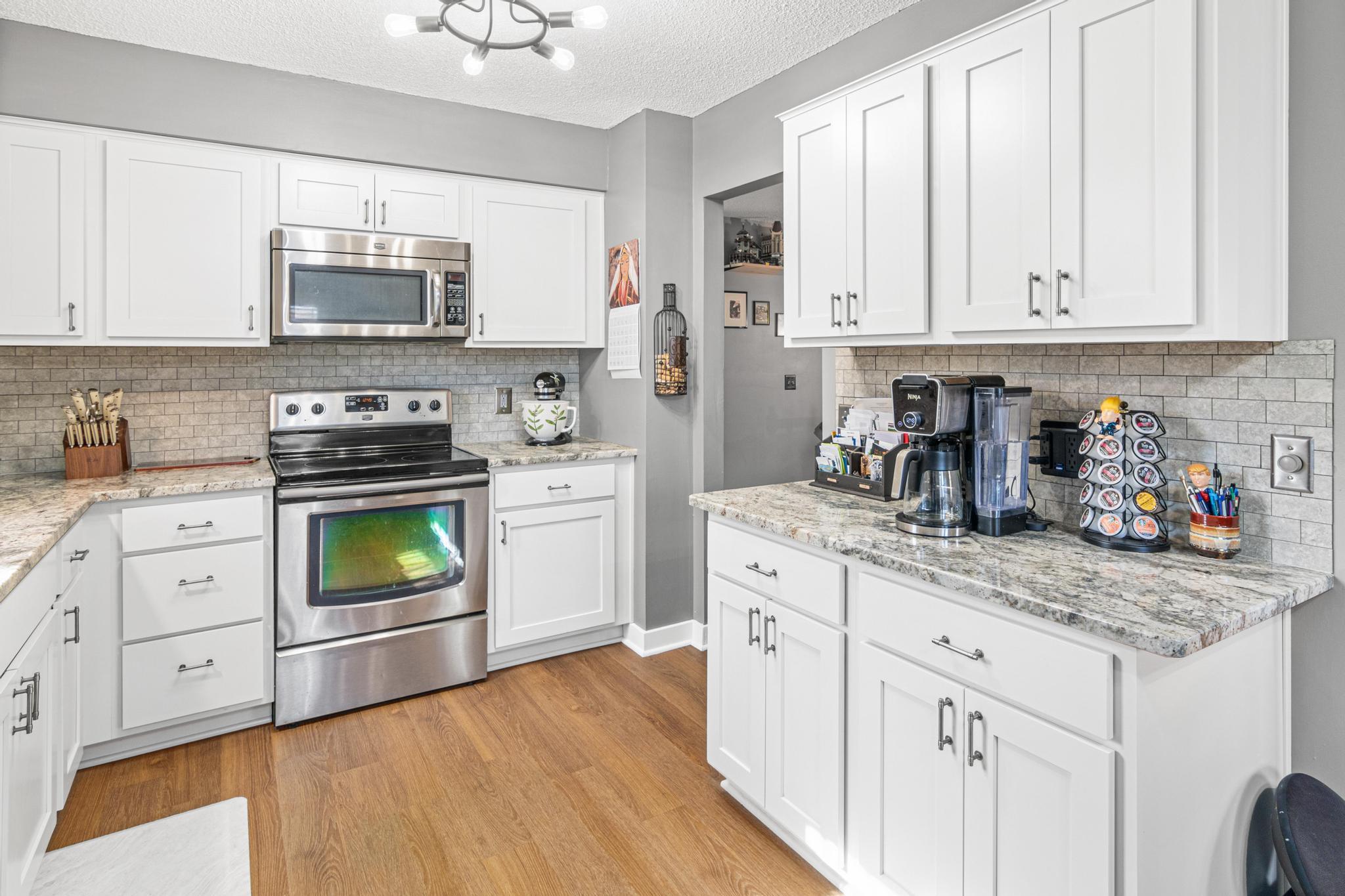 841 Sudberry Ln, Eagan, MN 55123