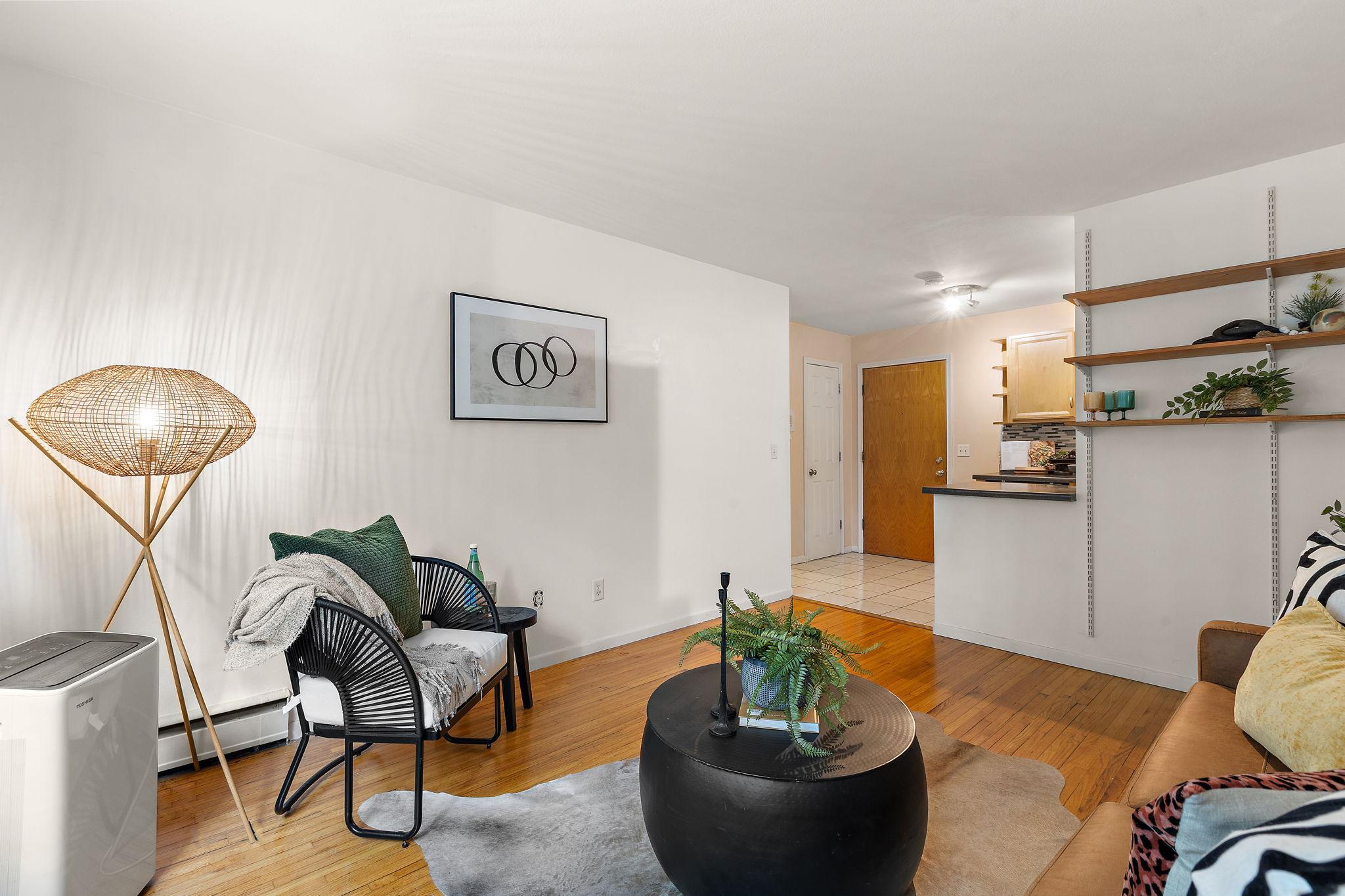 2112 Garfield Ave #14, Minneapolis, MN 55405