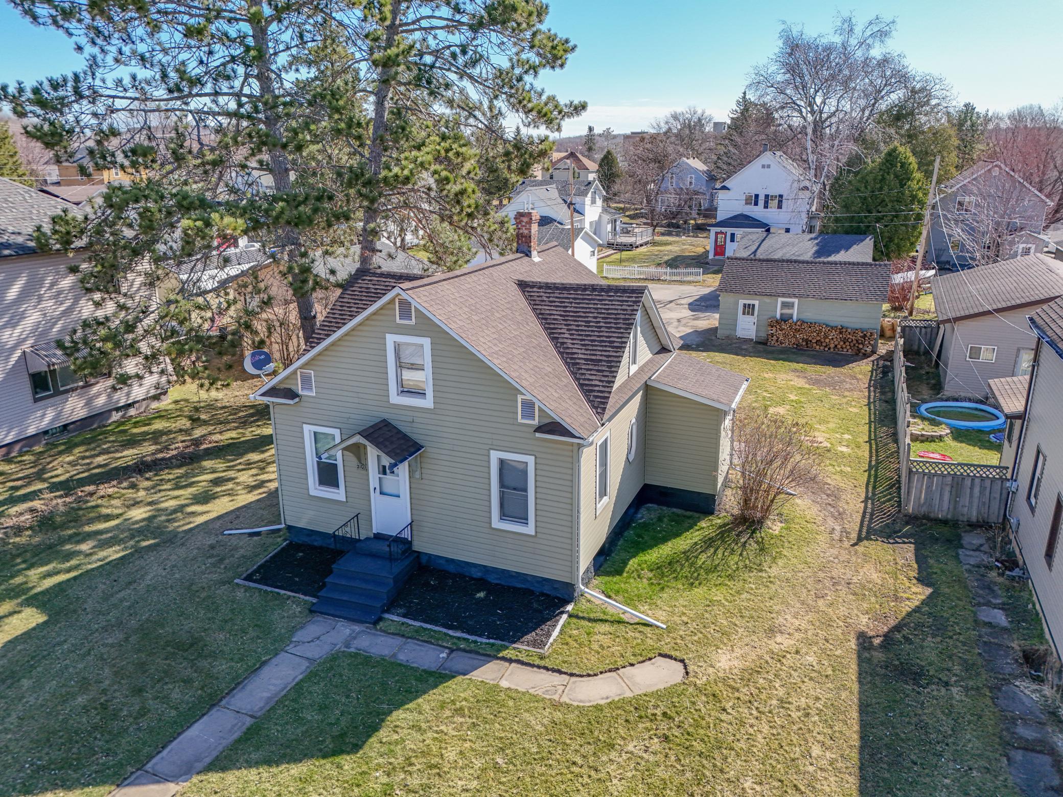210 Powell Ave, Coleraine, MN 55722