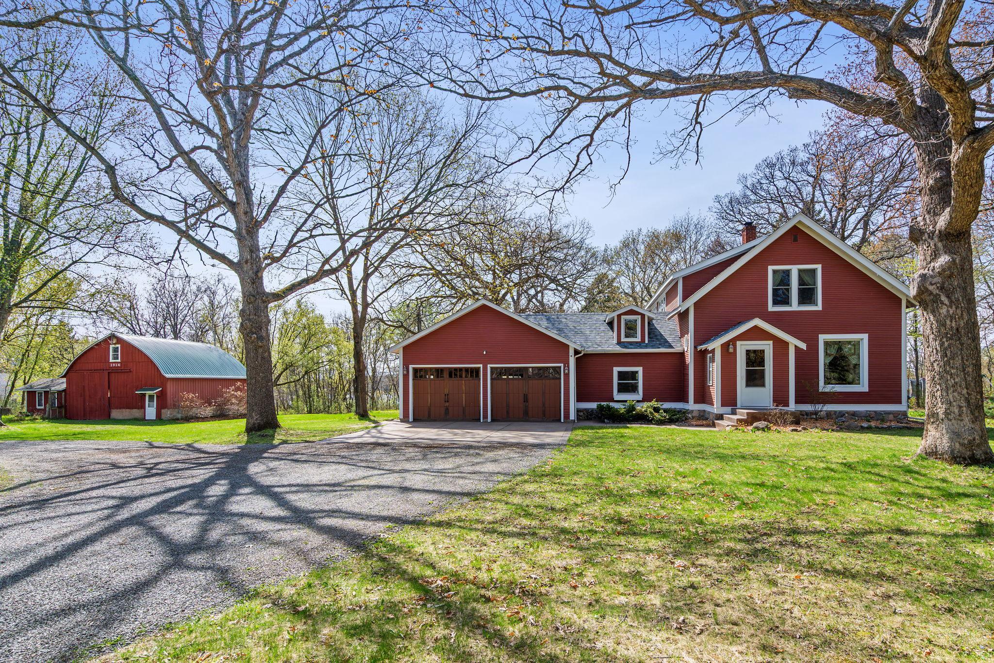 28080 Morgan Ave, Lindstrom, MN 55045