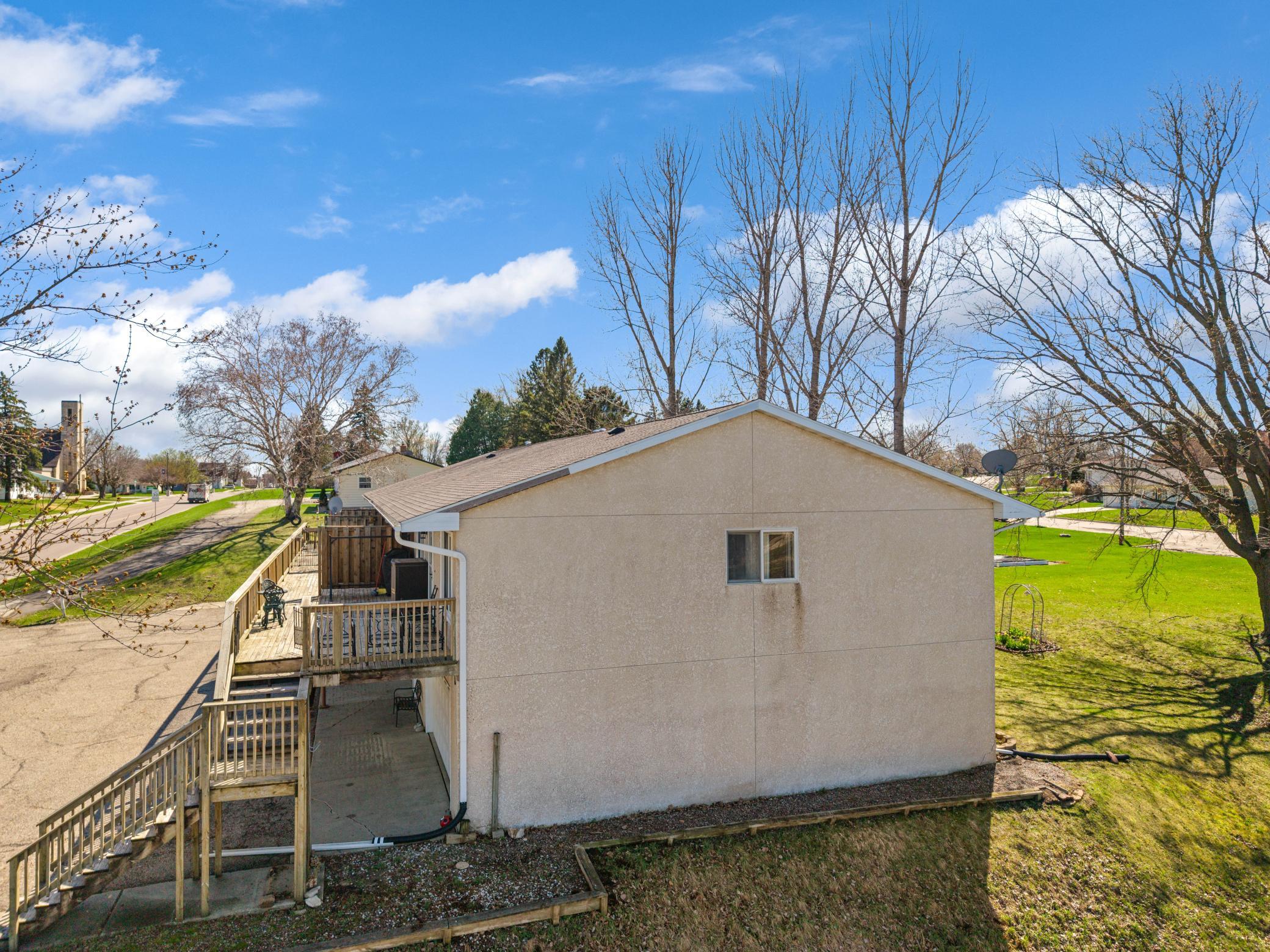 817 Kingston St N, Caledonia, MN 55921