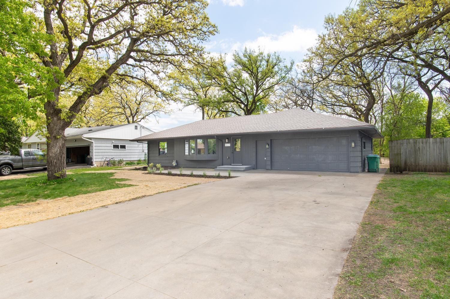 8025 W 26th St, Saint Louis Park, MN 55426