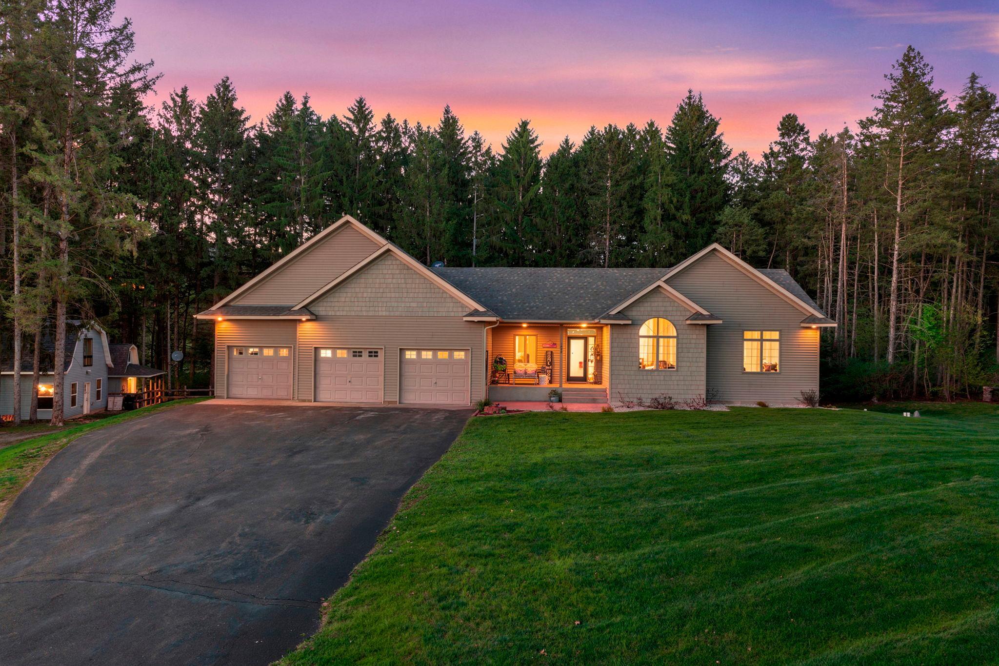 1888 Aspen Rd, Princeton, MN 55371