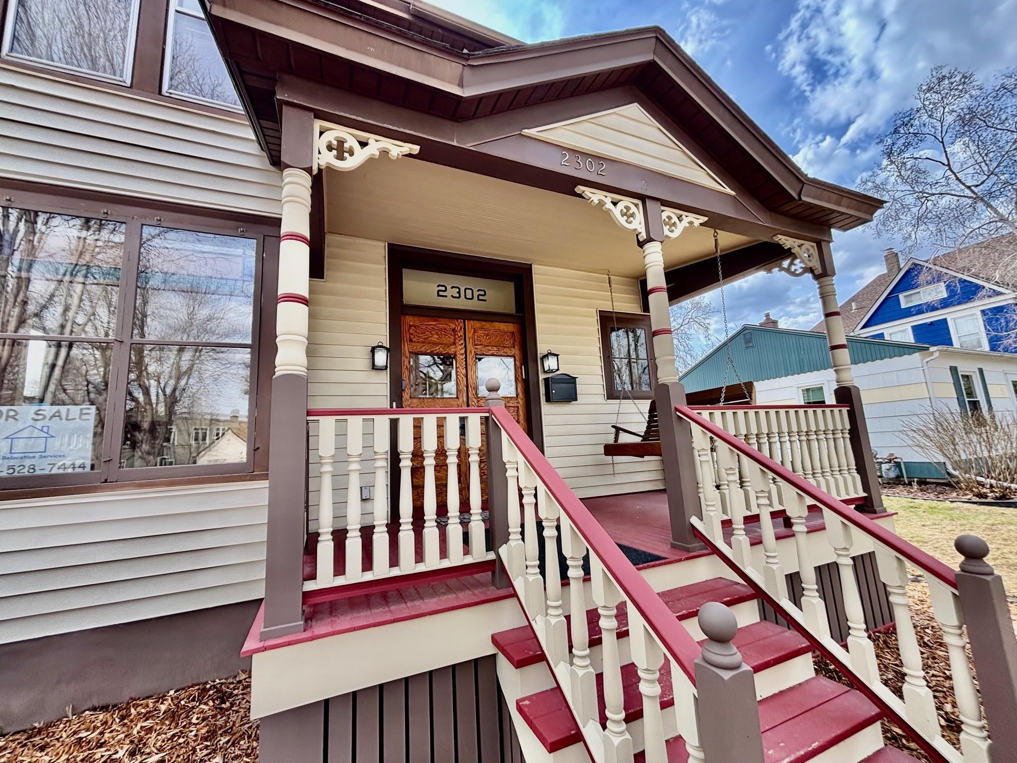 2302 Brewster St, Saint Paul, MN 55108