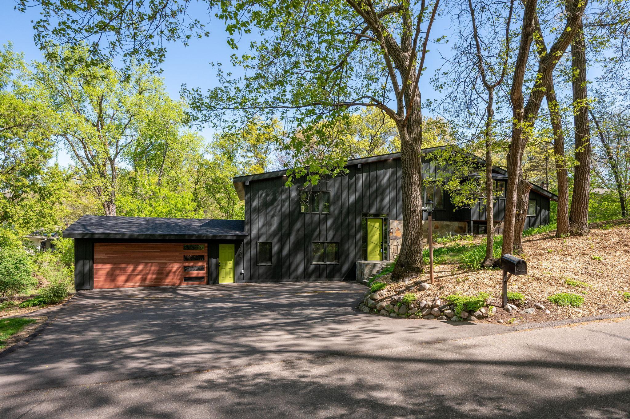 11324 Fetterly Rd W, Minnetonka, MN 55305