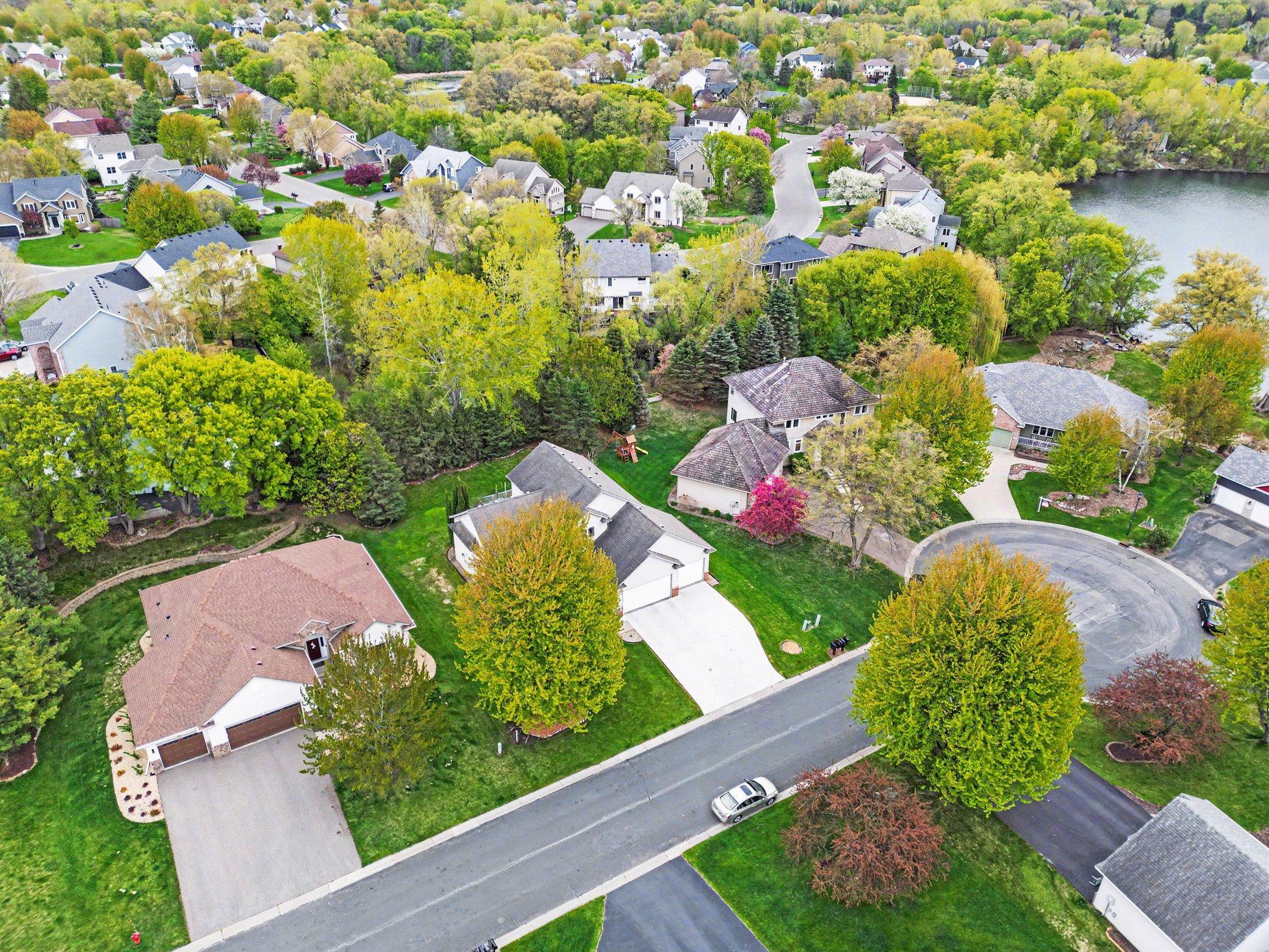 4517 Alicia Dr, Inver Grove Heights, MN 55077
