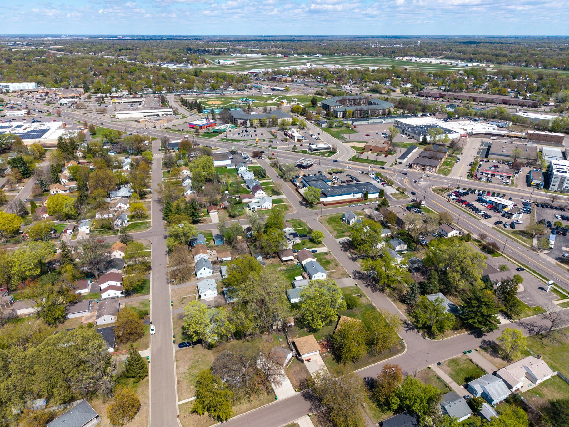 5205 Edgewood Ave N, Crystal, MN 55428
