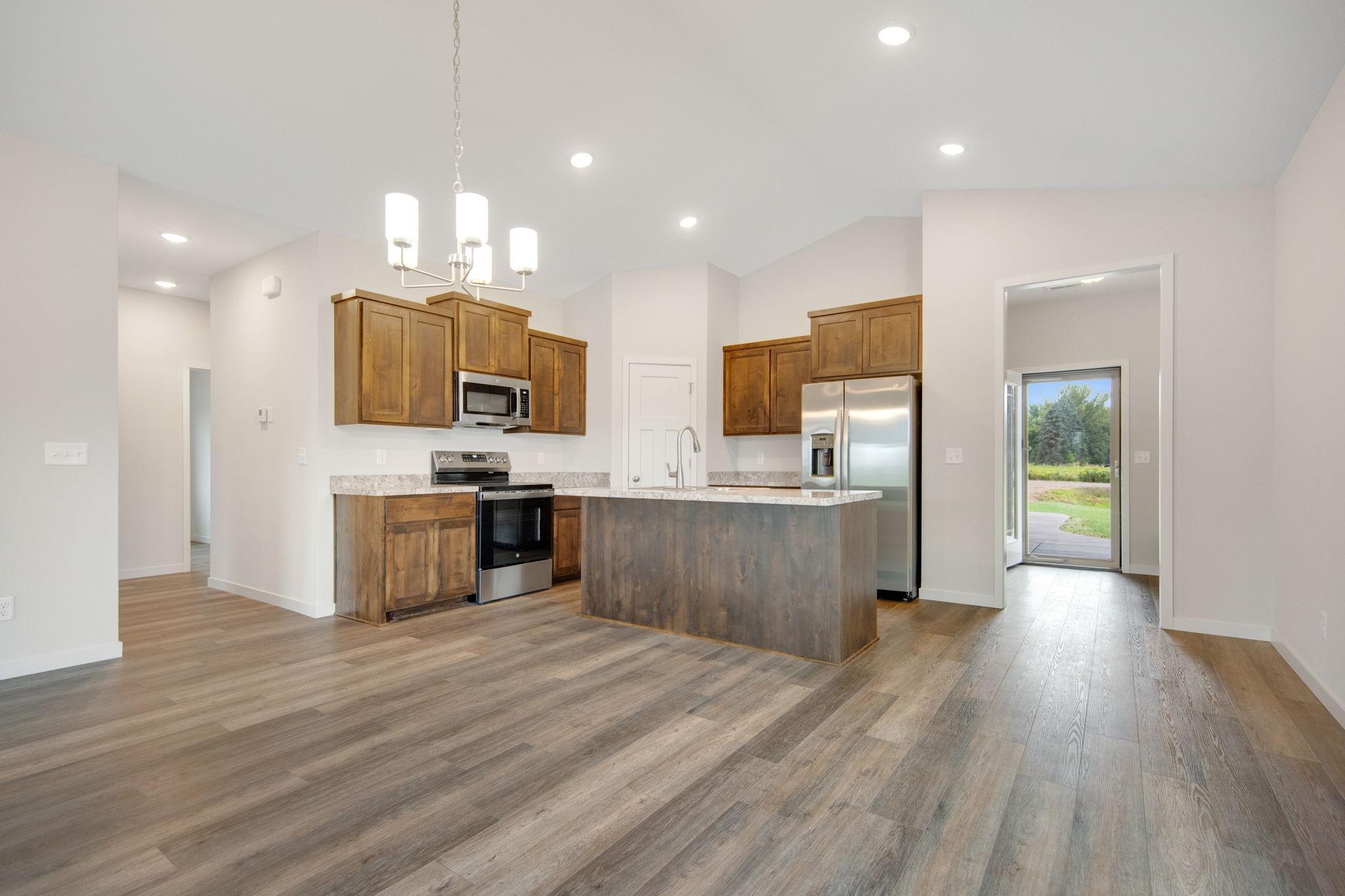 714 Aspen Ct, Sandstone, MN 55072