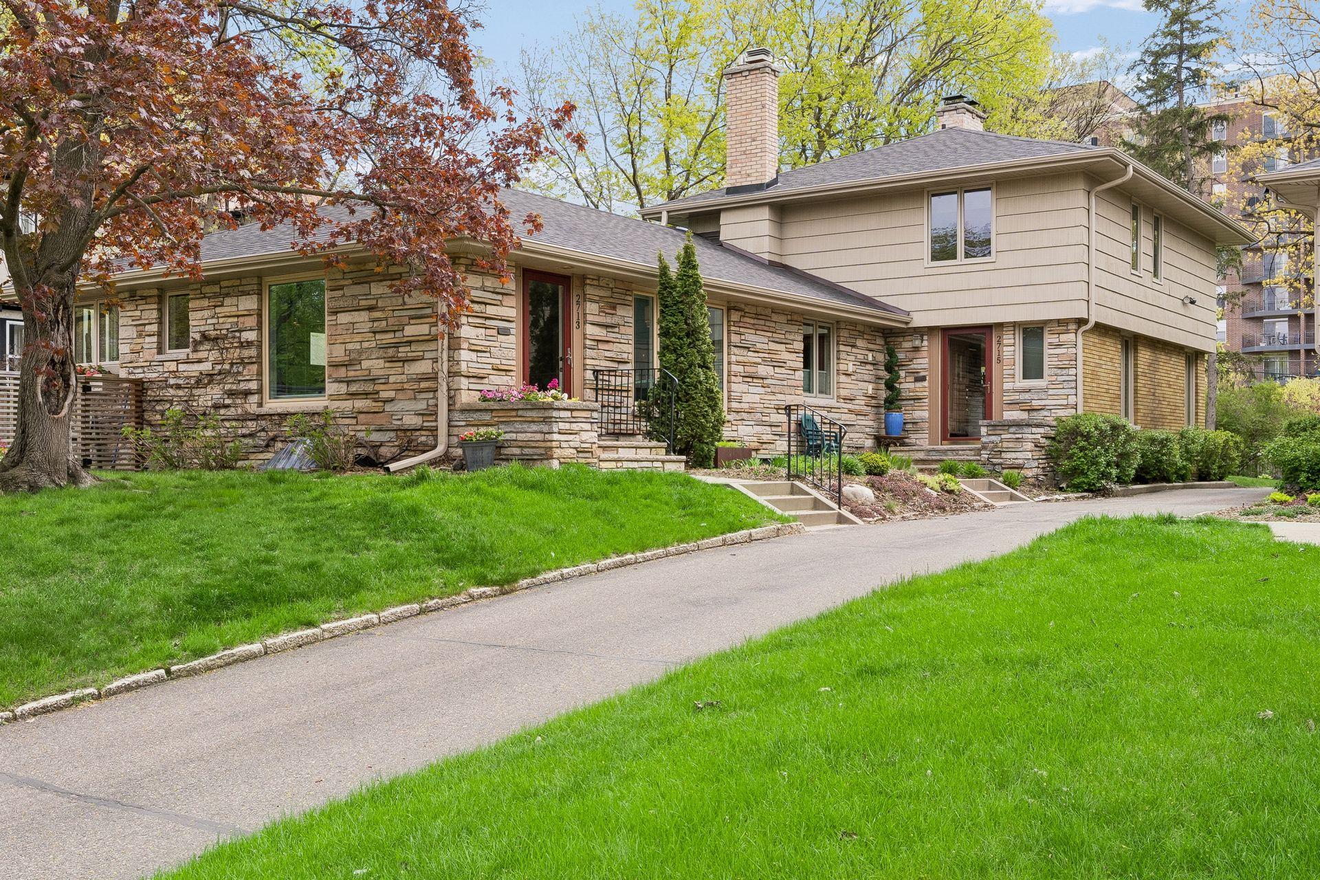2713 W 28th St W, Minneapolis, MN 55416