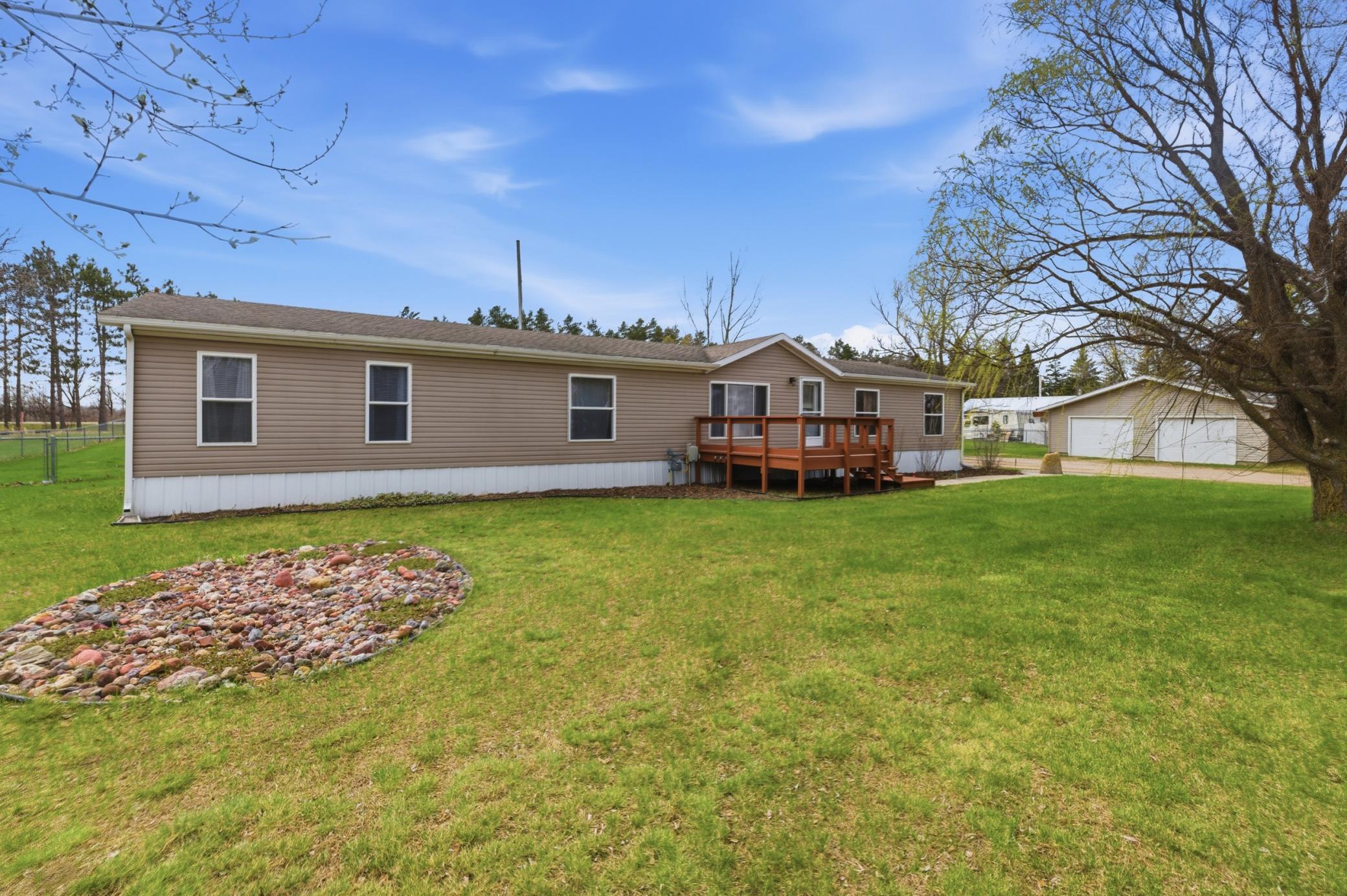 1987 Scearcyville Dr SW, Pillager, MN 56473