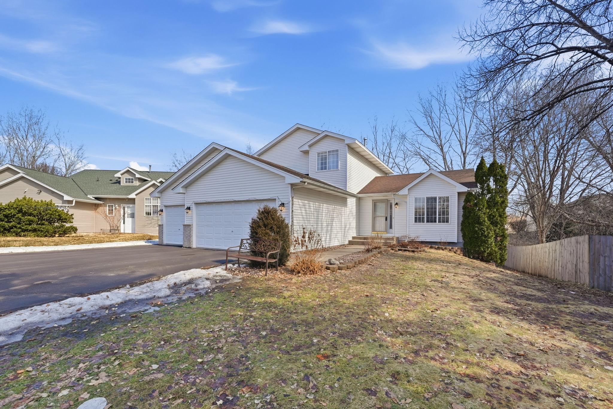 8824 Oregon Ave N, Brooklyn Park, MN 55445