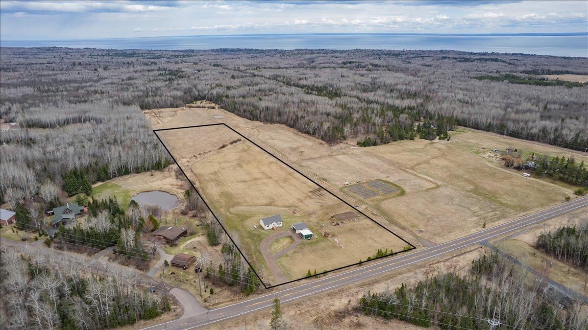6152 Homestead Rd, Duluth, MN 55804