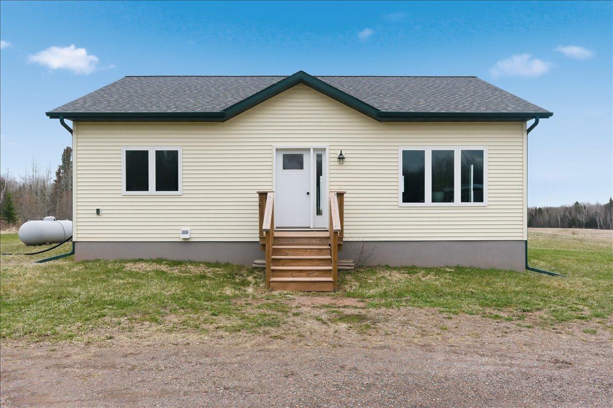 6152 Homestead Rd, Duluth, MN 55804