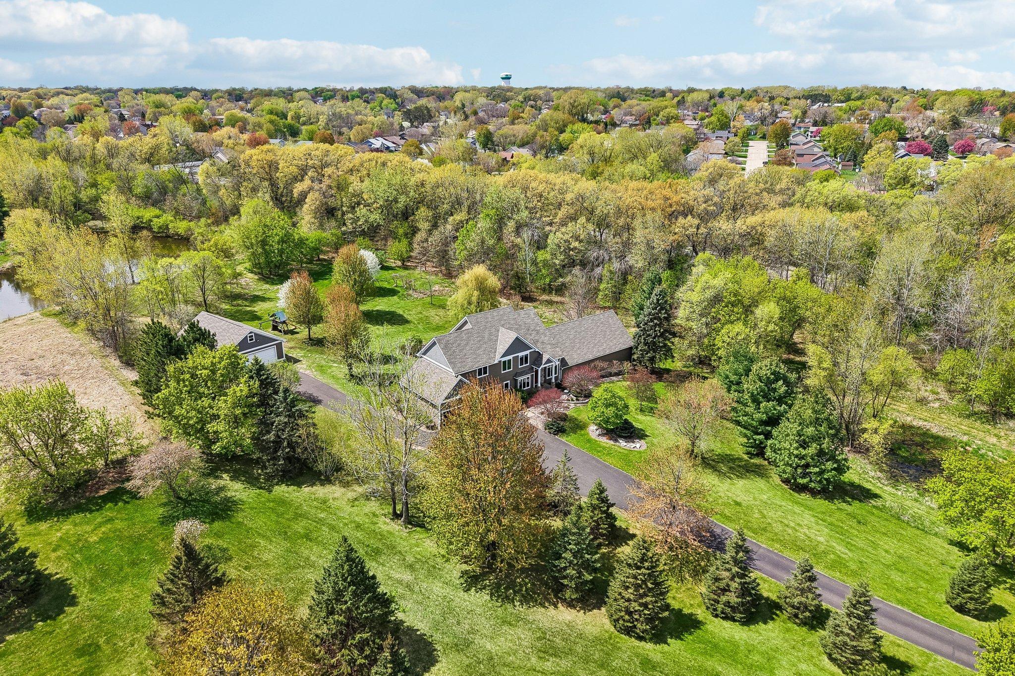 2890 Imperial Ave N, Lake Elmo, MN 55042
