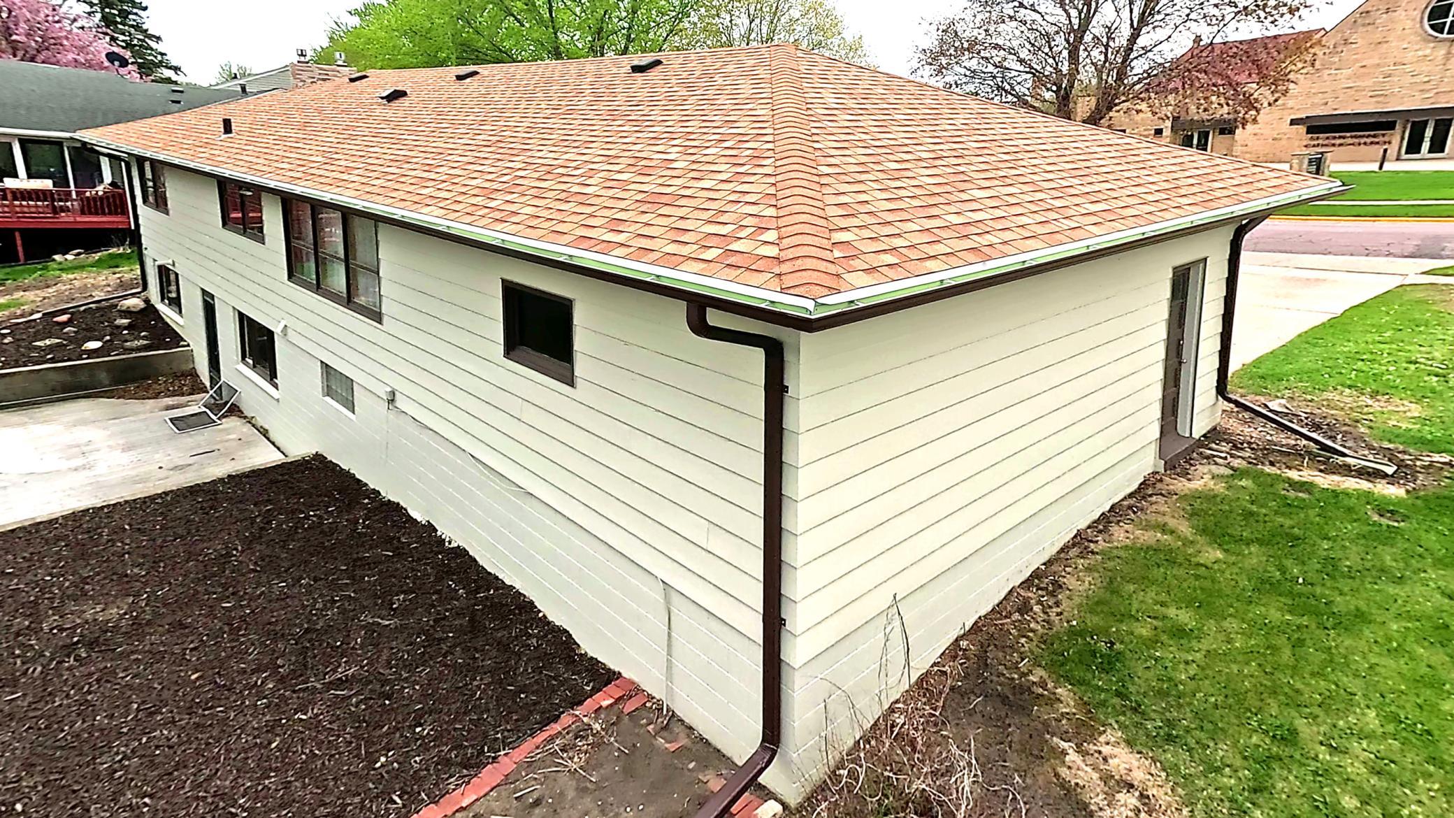 873 S Hampton St, Fairmont, MN 56031