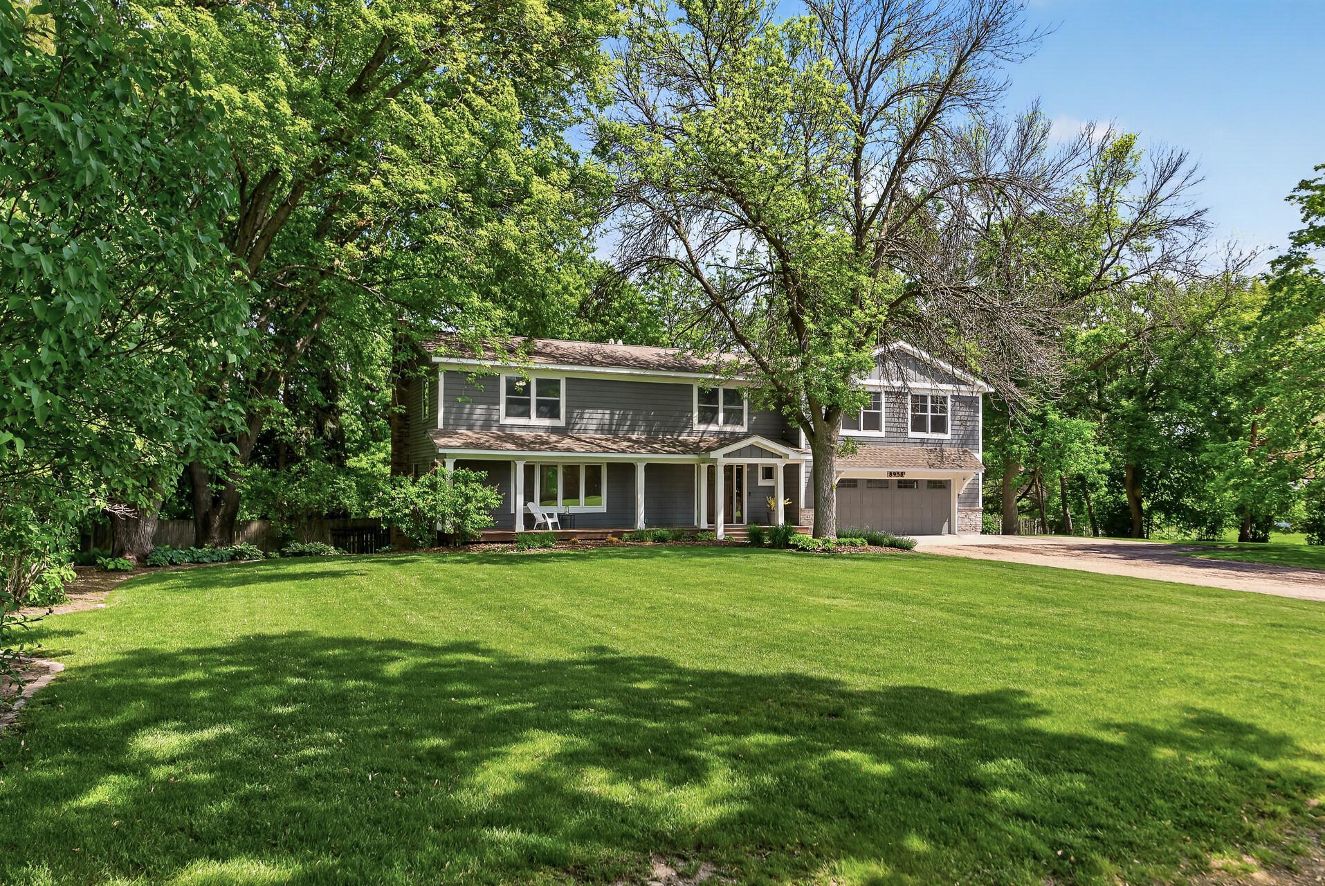 8955 Quinn Rd, Chanhassen, MN 55317