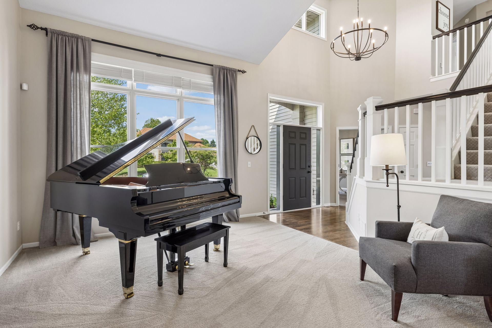 7638 Ridgeview Way, Chanhassen, MN 55317