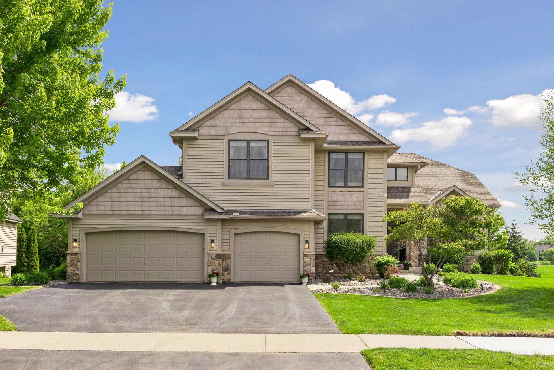 7638 Ridgeview Way, Chanhassen, MN 55317