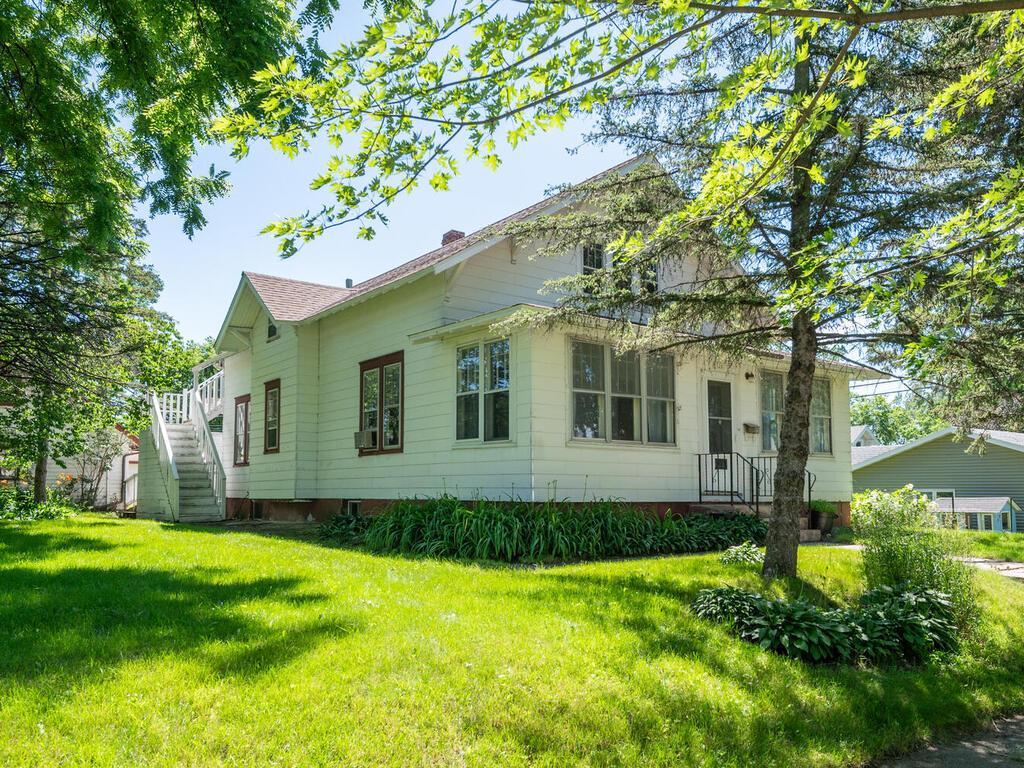 1120 Louden Ave N, Glencoe, MN 55336
