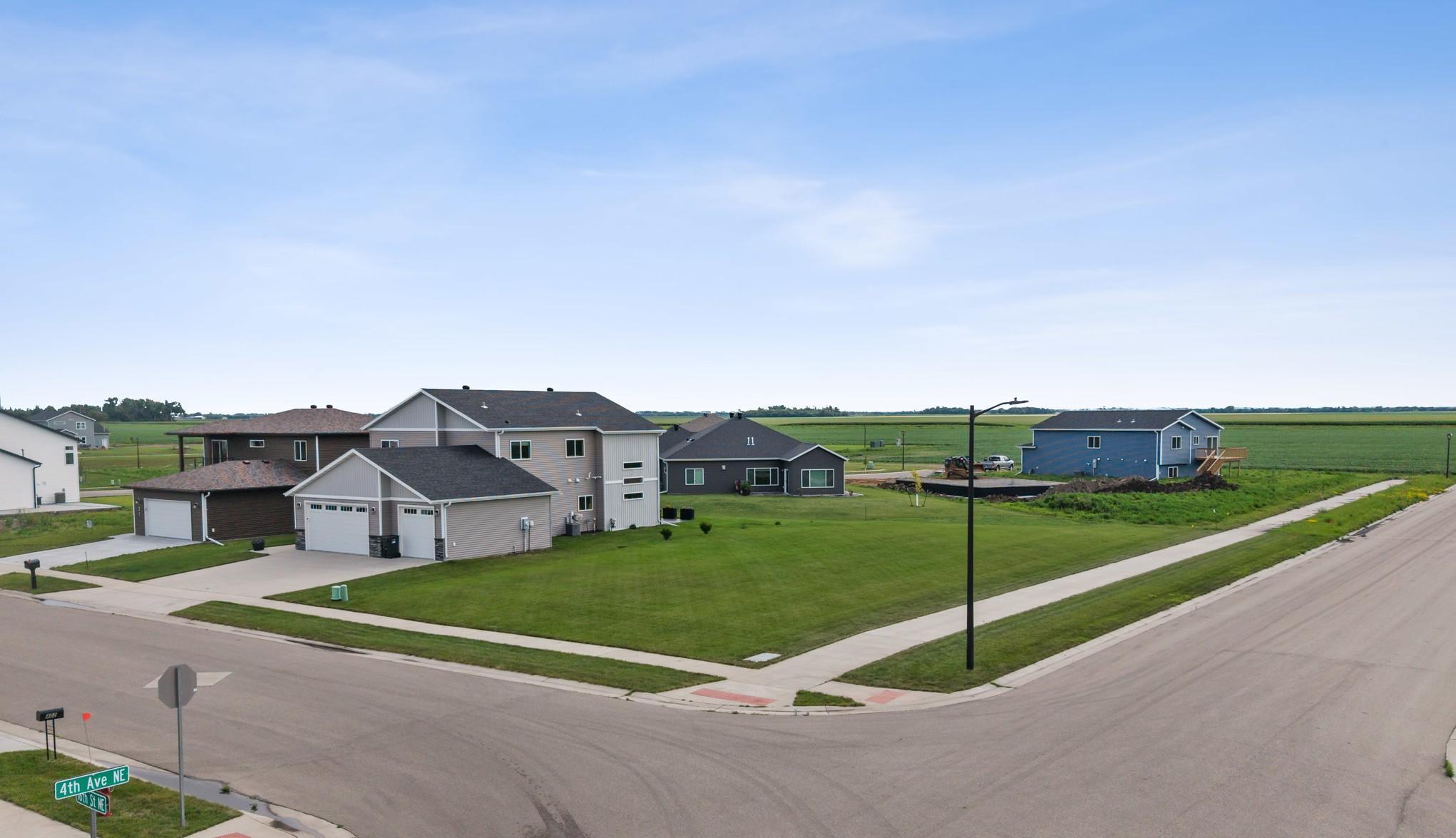 403 16th St NE, Dilworth, MN 56529