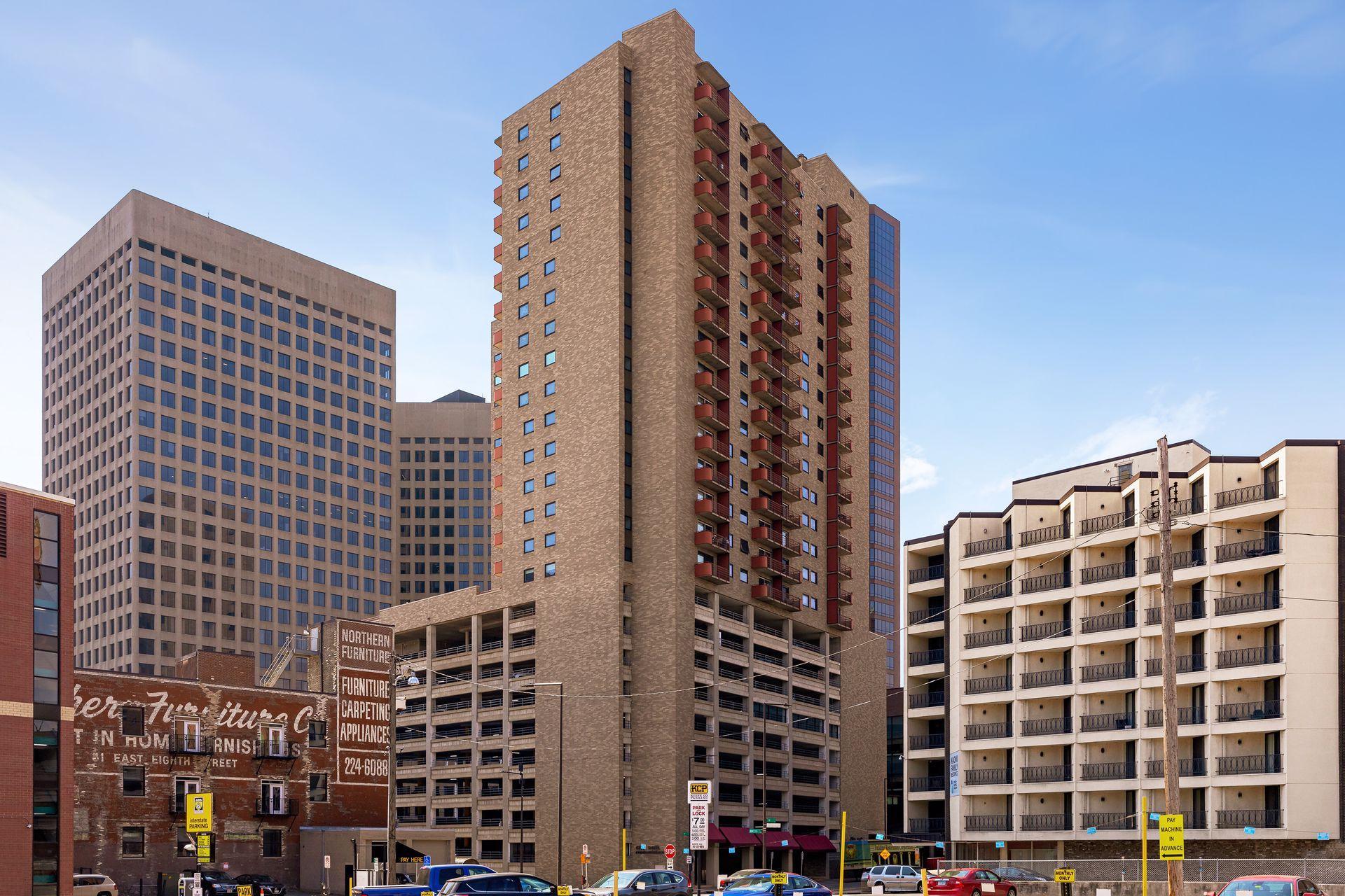 66 9th St E #2615, Saint Paul, MN 55101