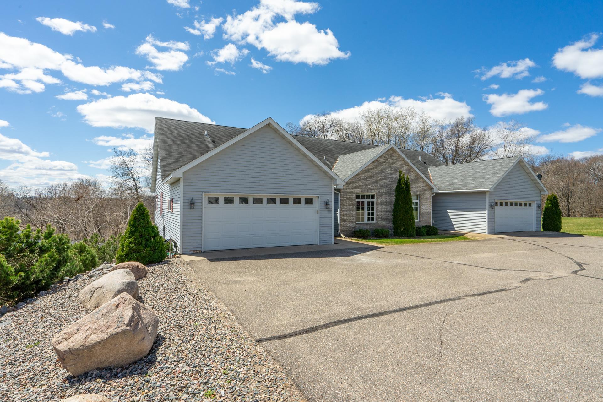 34526 Hillcrest Rd, Motley, MN 56466