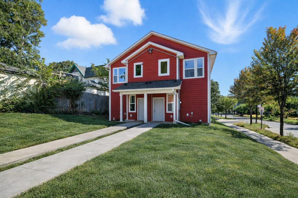 2125 James Ave N, Minneapolis, MN 55411