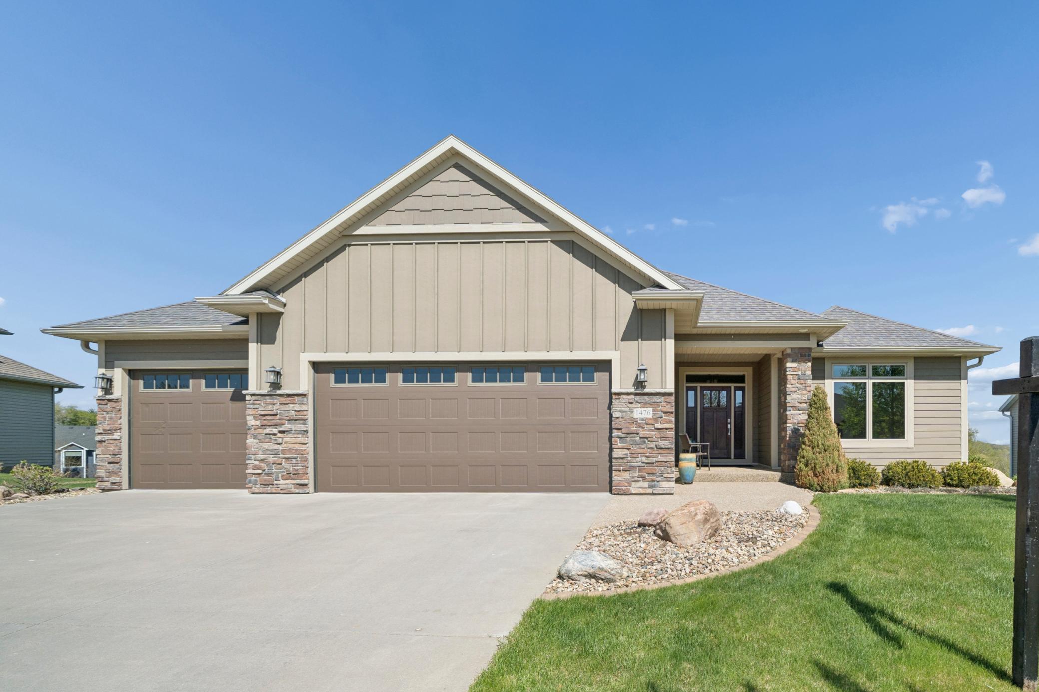 1476 Century Corner Ln NE, Rochester, MN 55906