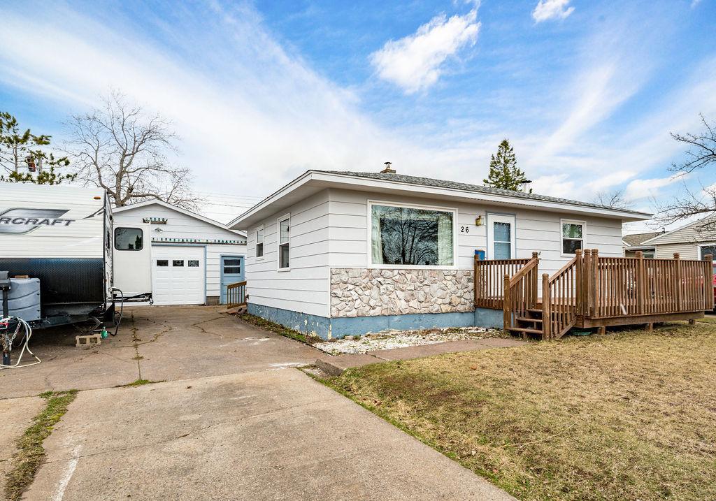 26 Gibson Rd, Silver Bay, MN 55614