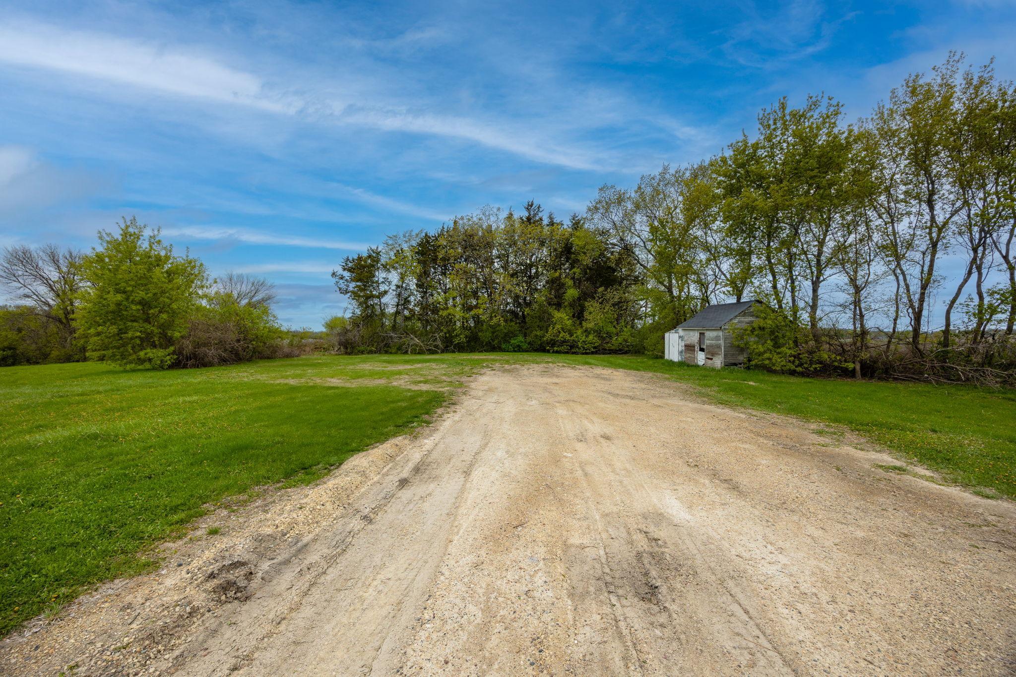 325 County Road 6 SW, Howard Lake, MN 55349