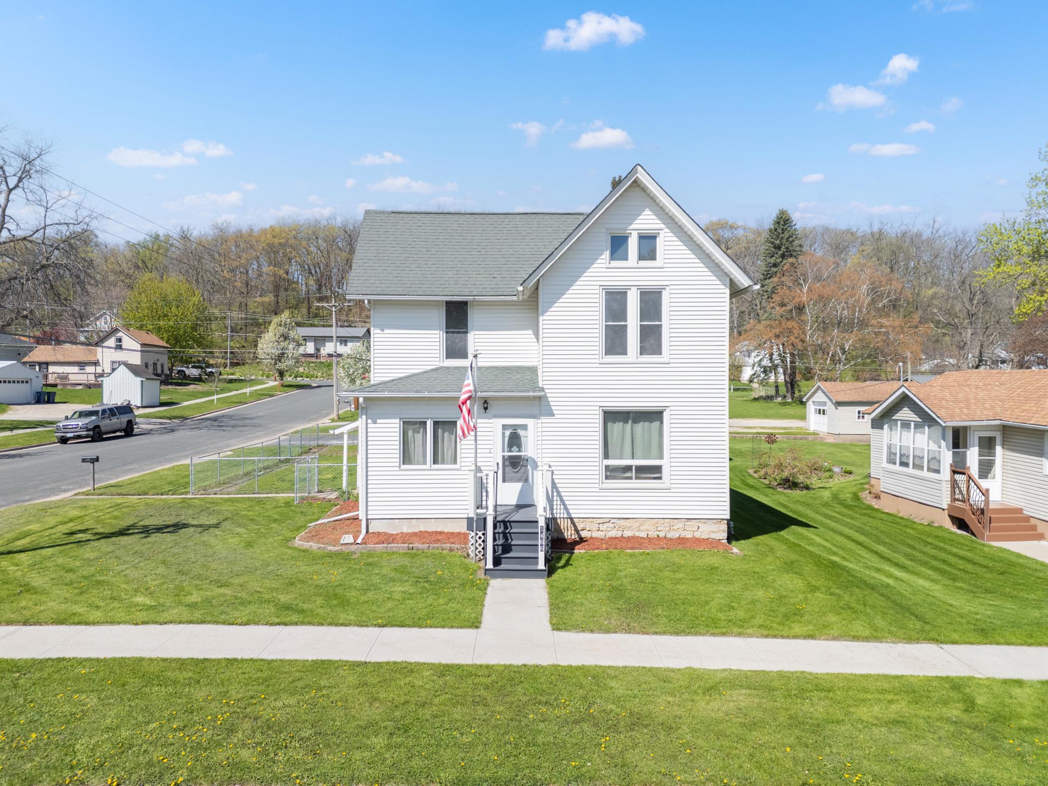 1466 Saint Charles Ave, Saint Charles, MN 55972