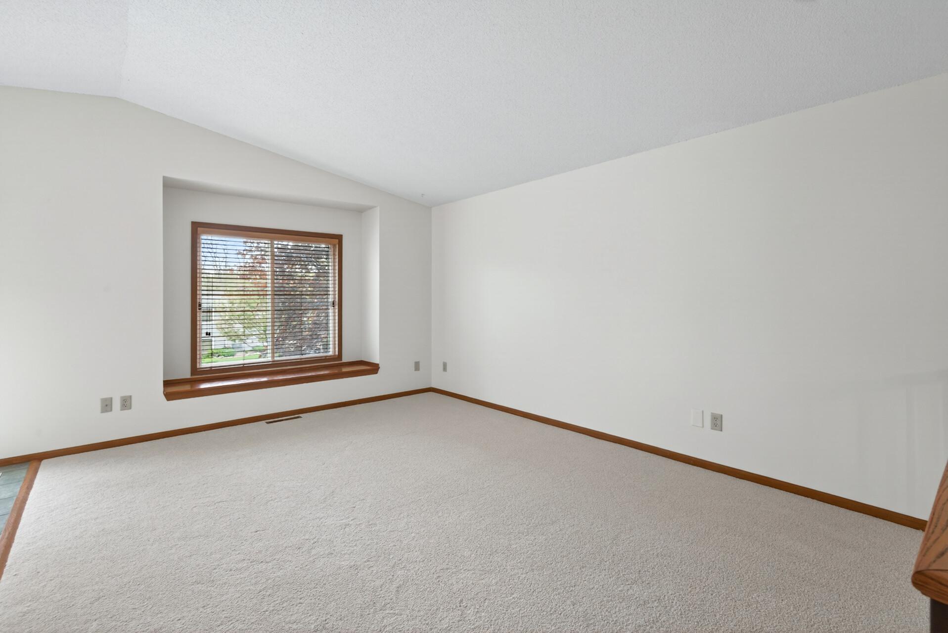 5546 Pompano Dr, Minnetonka, MN 55343