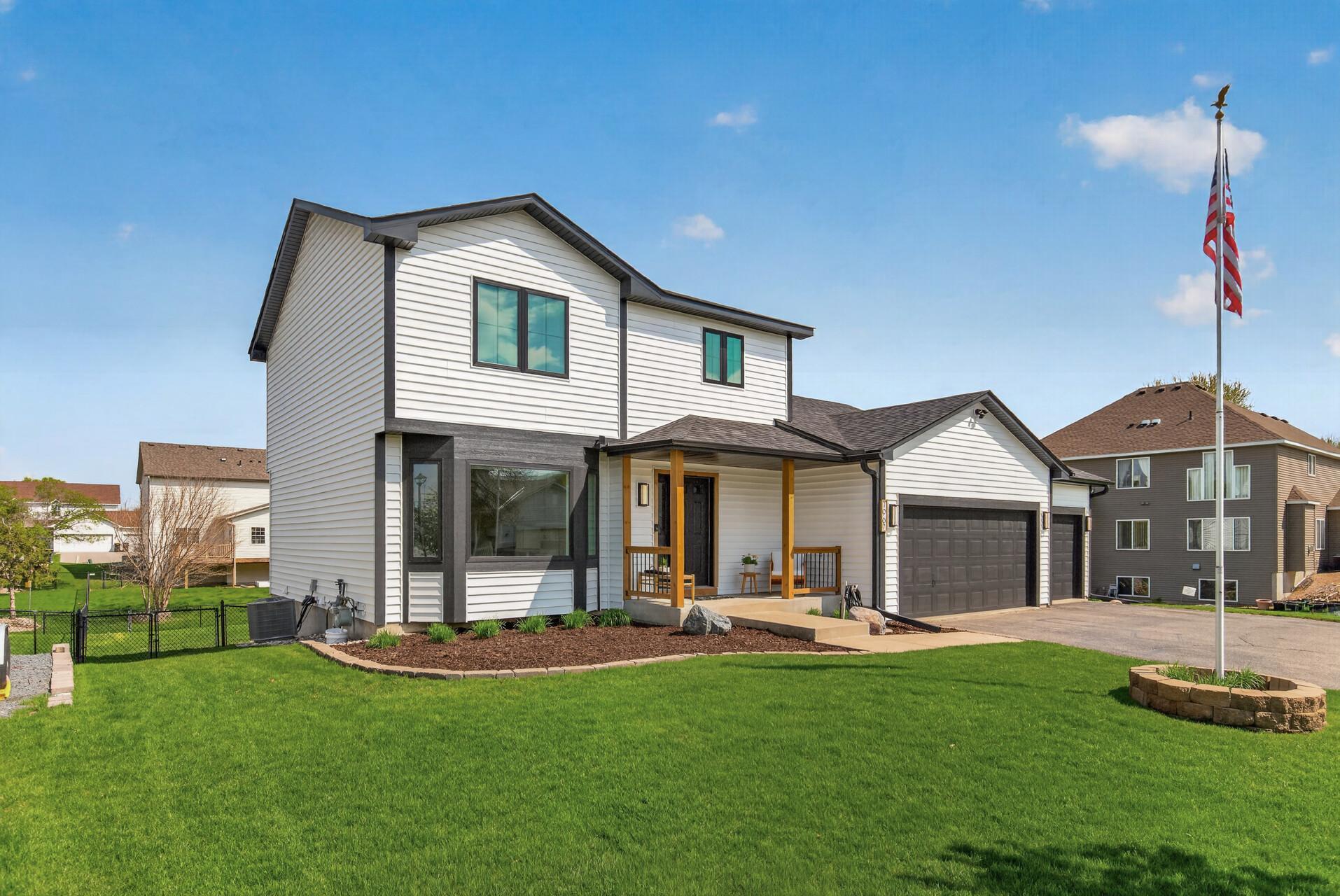 1967 Hazen St, Shakopee, MN 55379