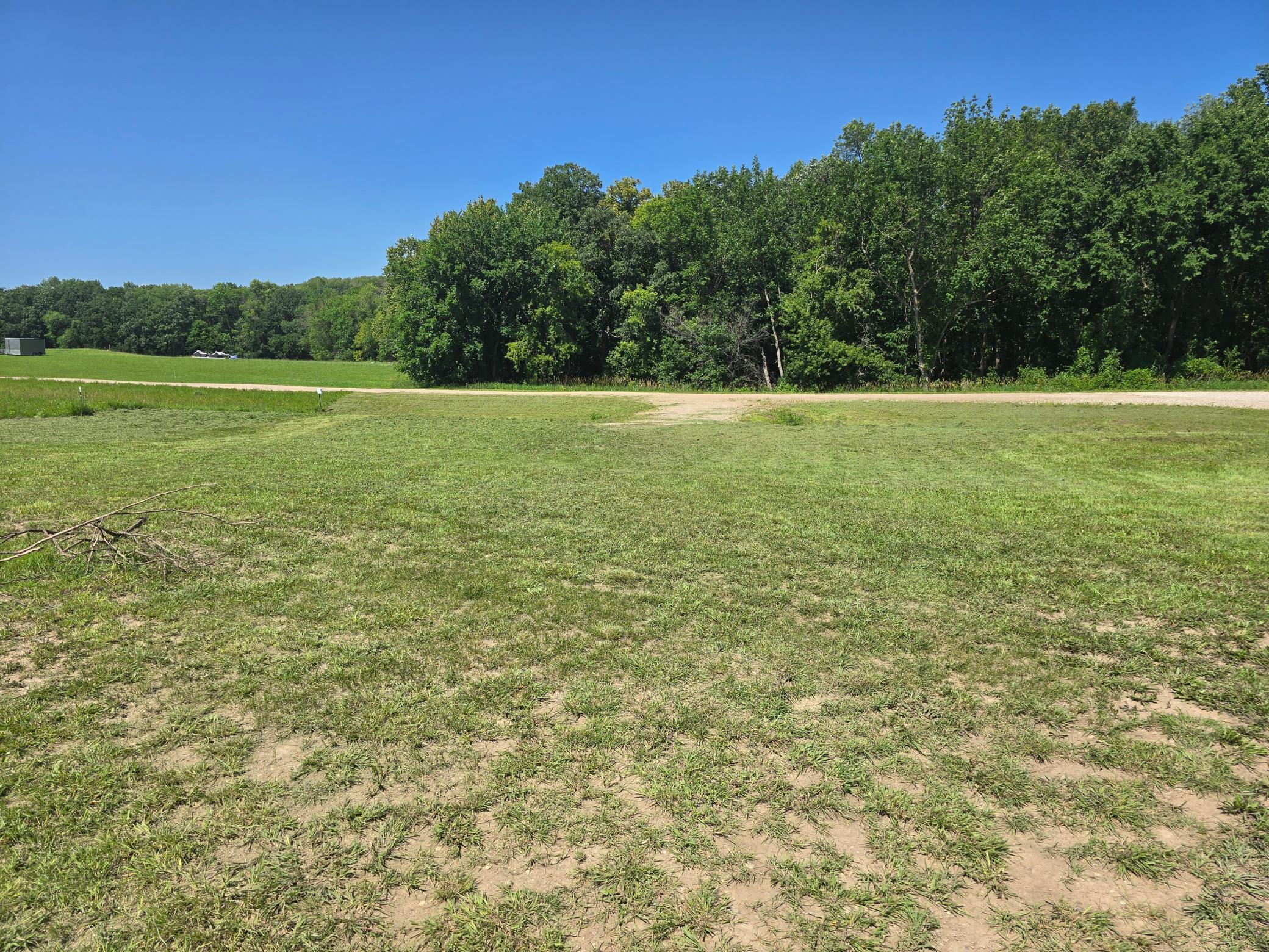18589 Jarrett Dr, Audubon, MN 56511