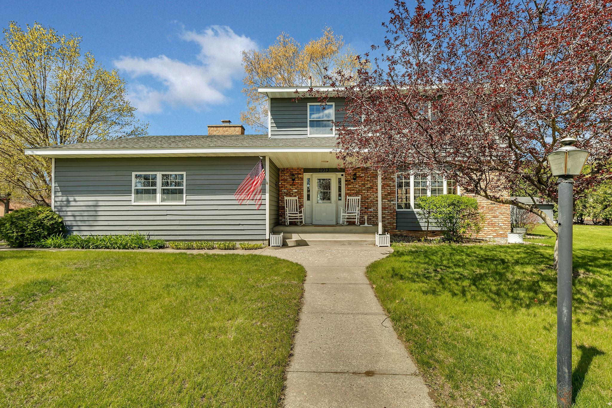 2973 Aurora Ln, Saint Cloud, MN 56303