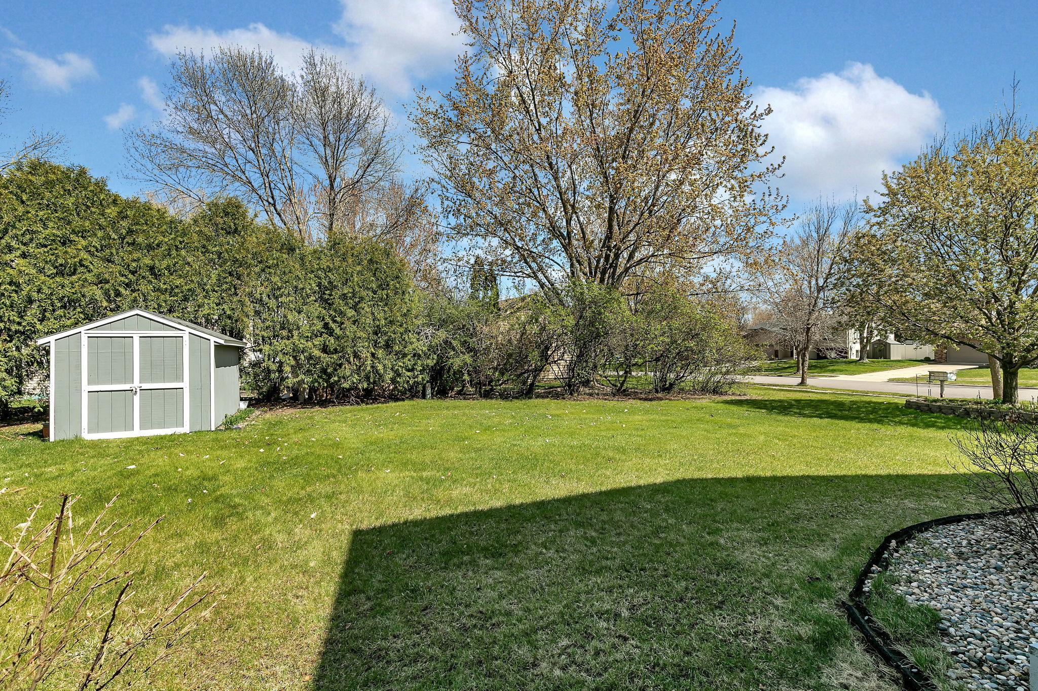 2973 Aurora Ln, Saint Cloud, MN 56303