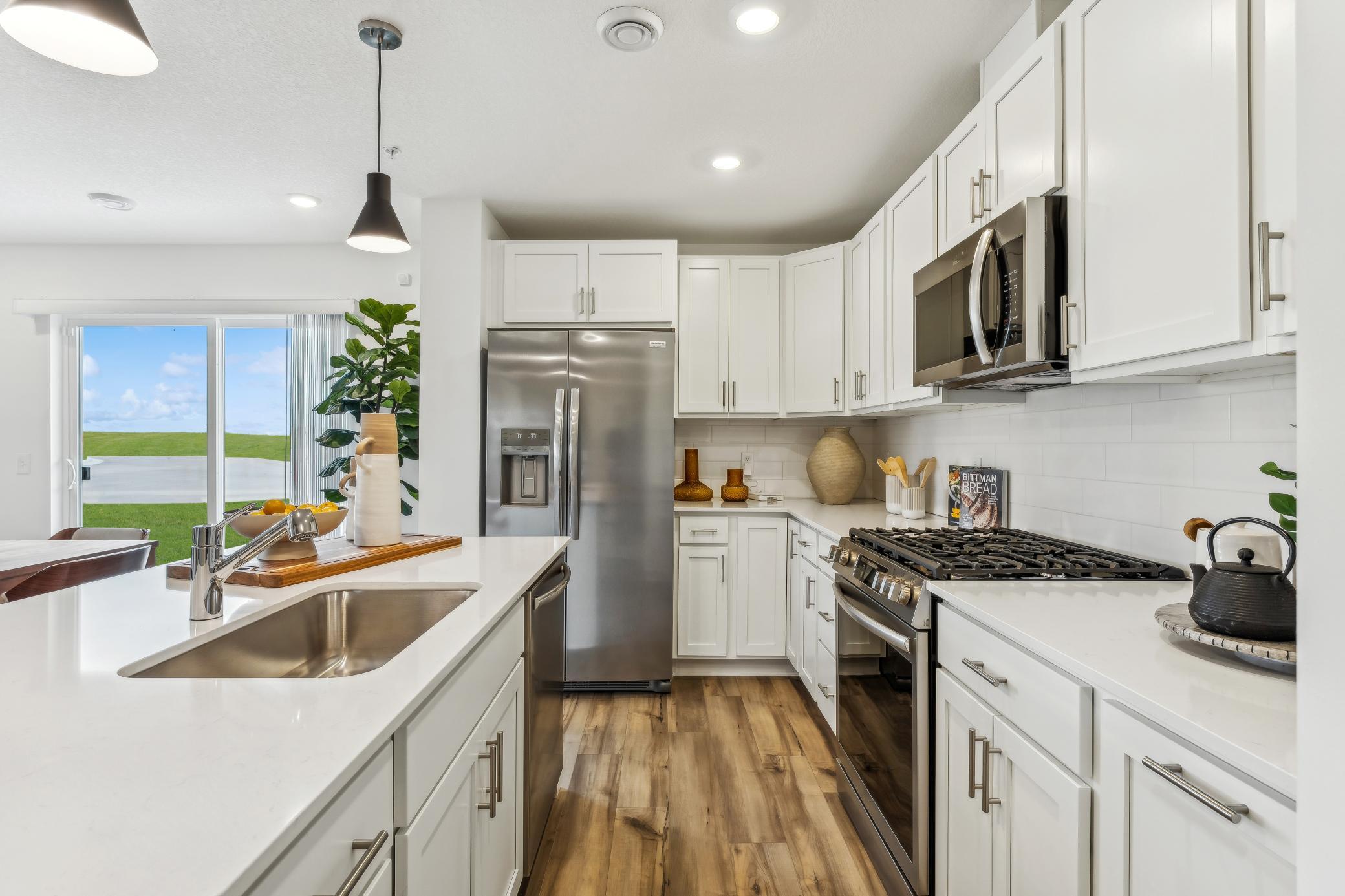 3088 Cedar St, Little Canada, MN 55117
