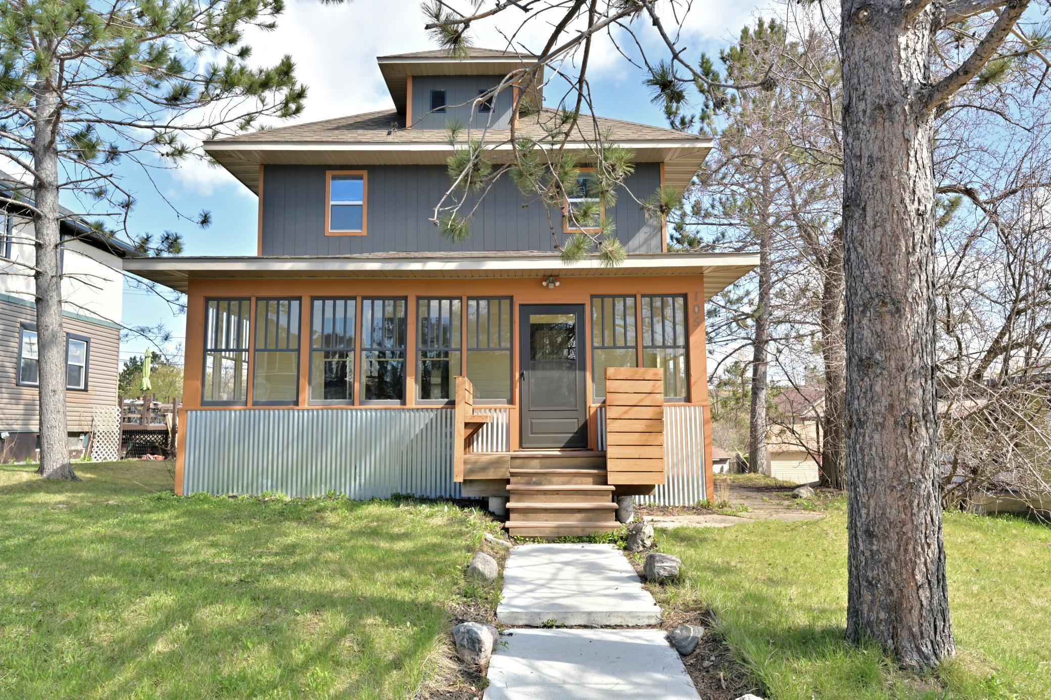 105 Roosevelt St, Coleraine, MN 55722