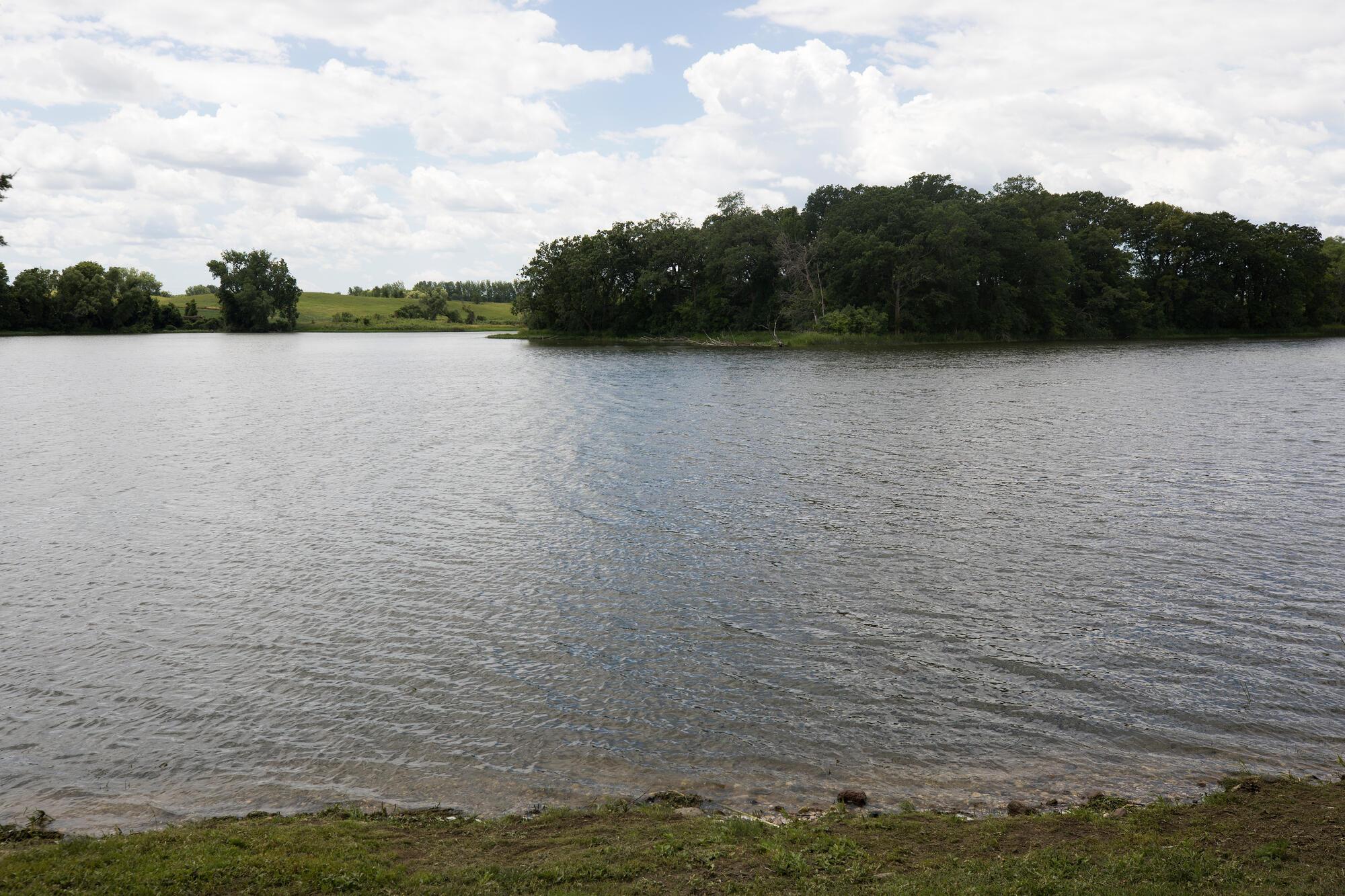 9077 82nd Ave NE, Spicer, MN 56288