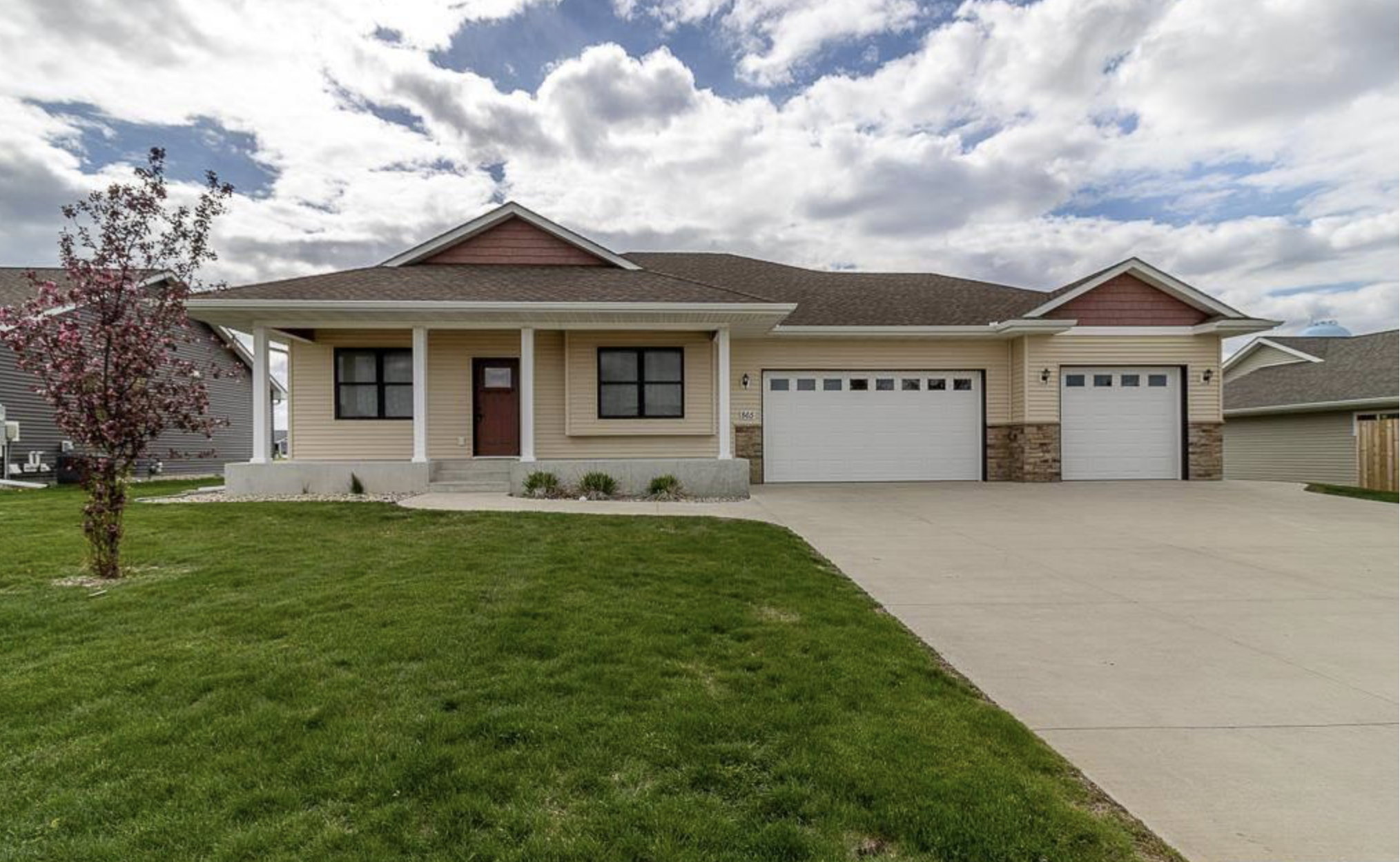 865 Mill Race Rd, Madelia, MN 56062