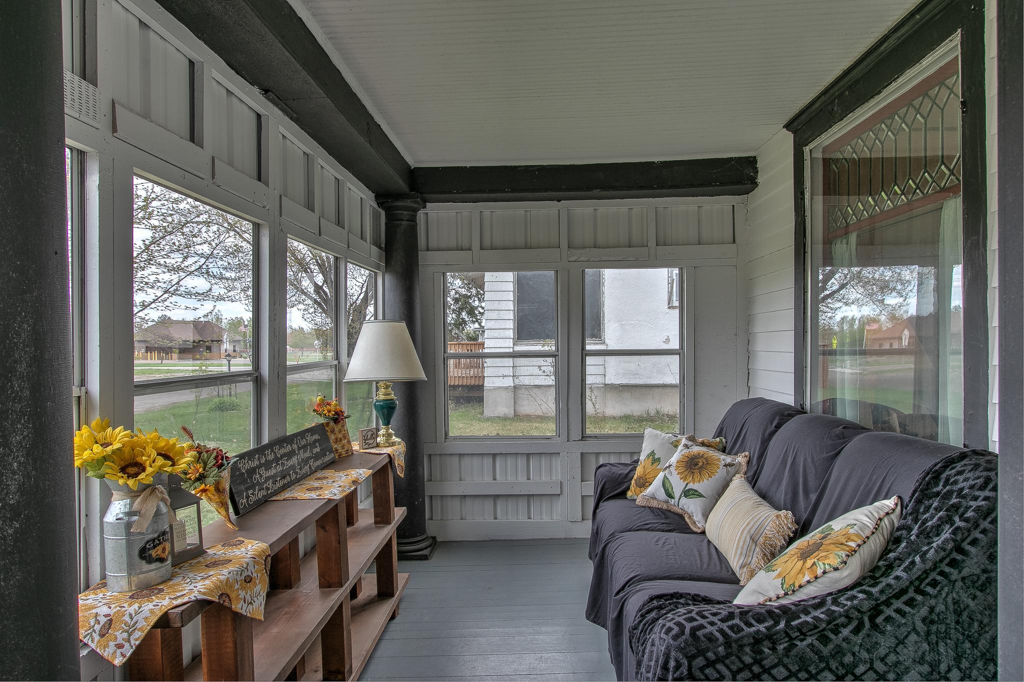 105 N Ciro Ave, Ogilvie, MN 56358