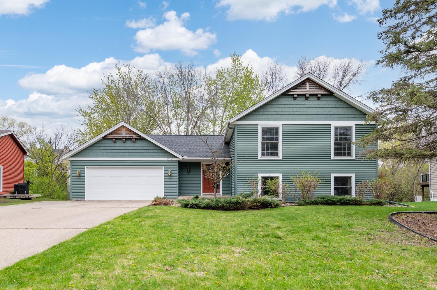 10135 47th Ave N, Plymouth, MN 55442