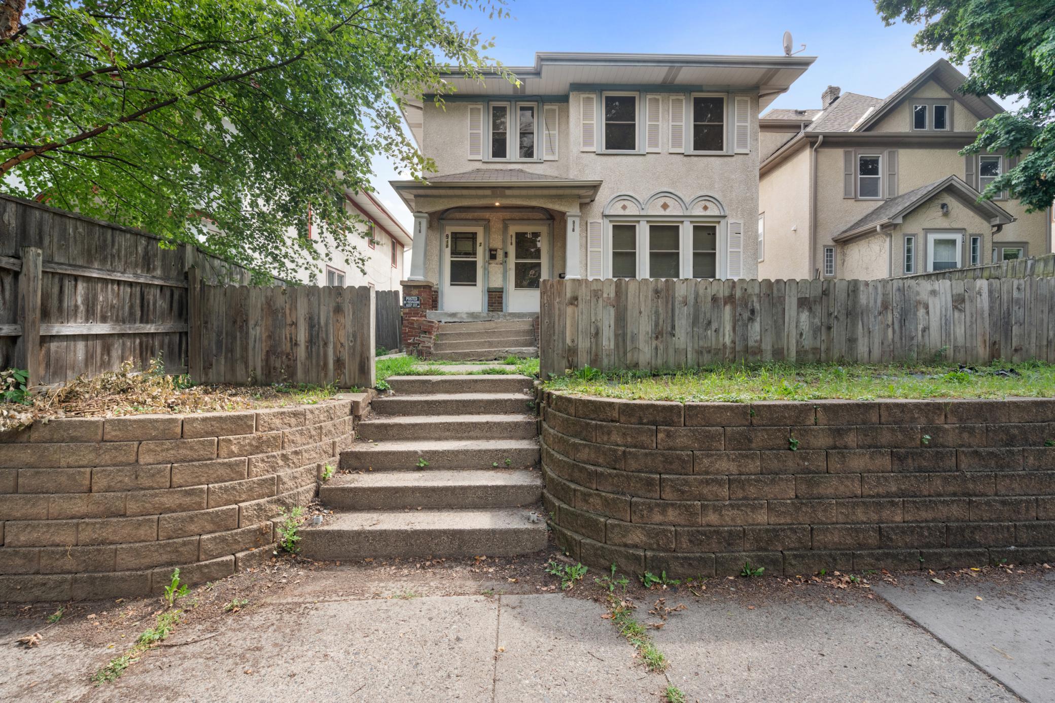 918 Queen Ave N, Minneapolis, MN 55411