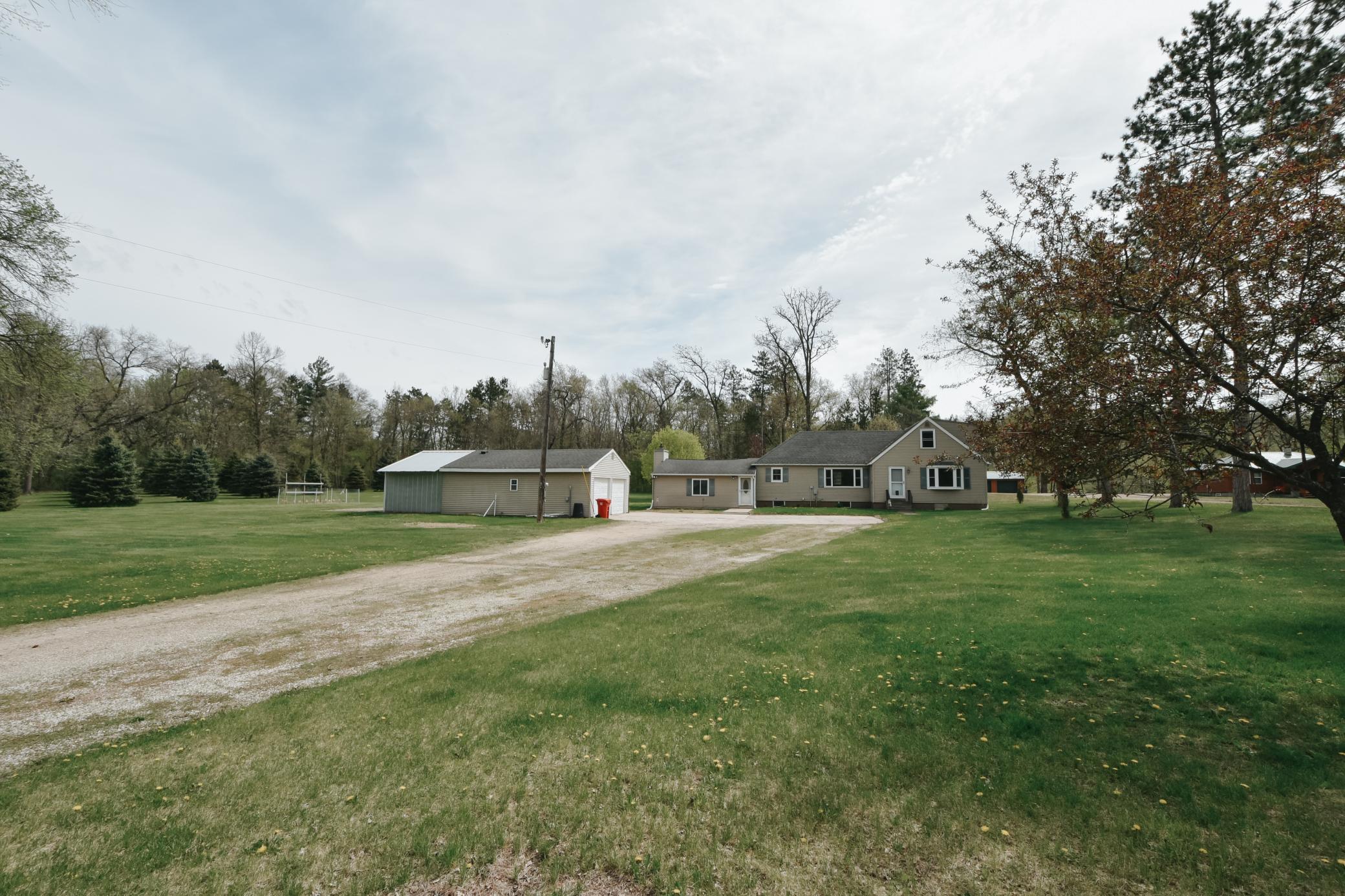 58196 County Road 21, Mazeppa, MN 55956