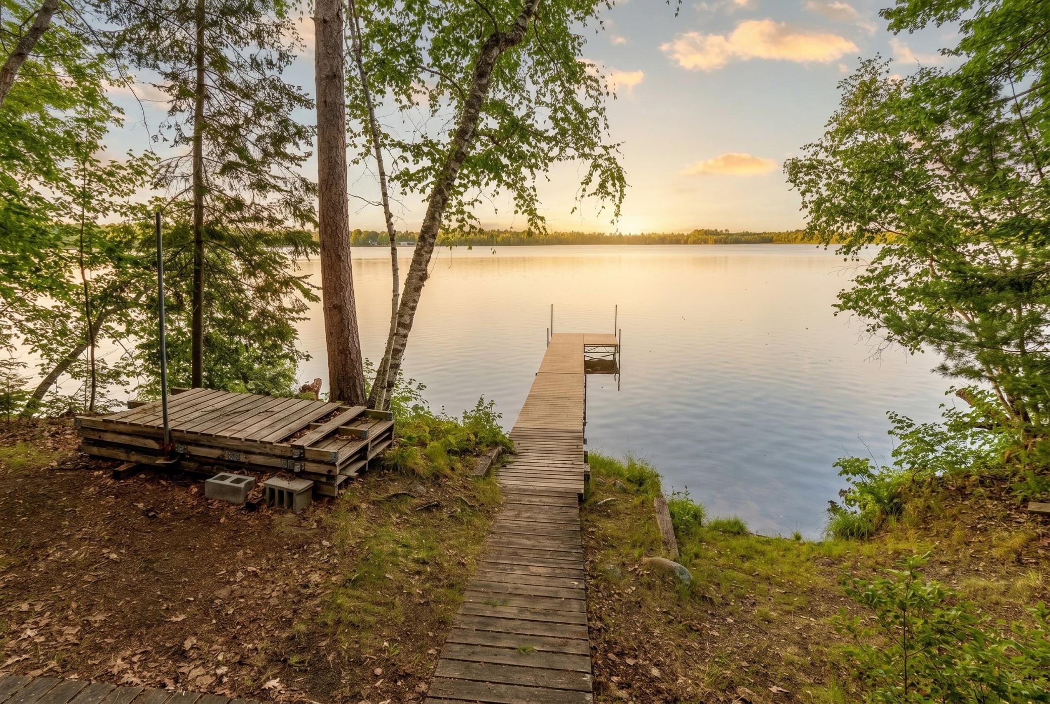 51100 Wolf Ridge Dr, Cass Lake, MN 56633