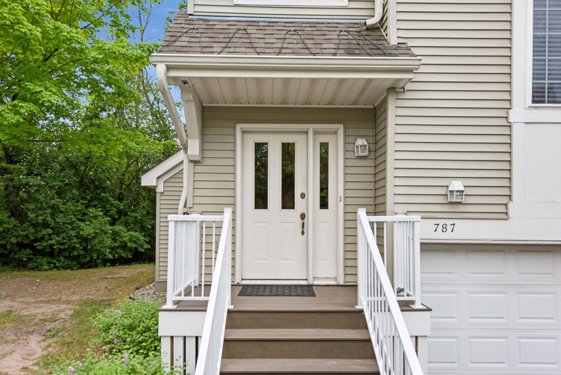 787 Fairfield Cir, Minnetonka, MN 55305