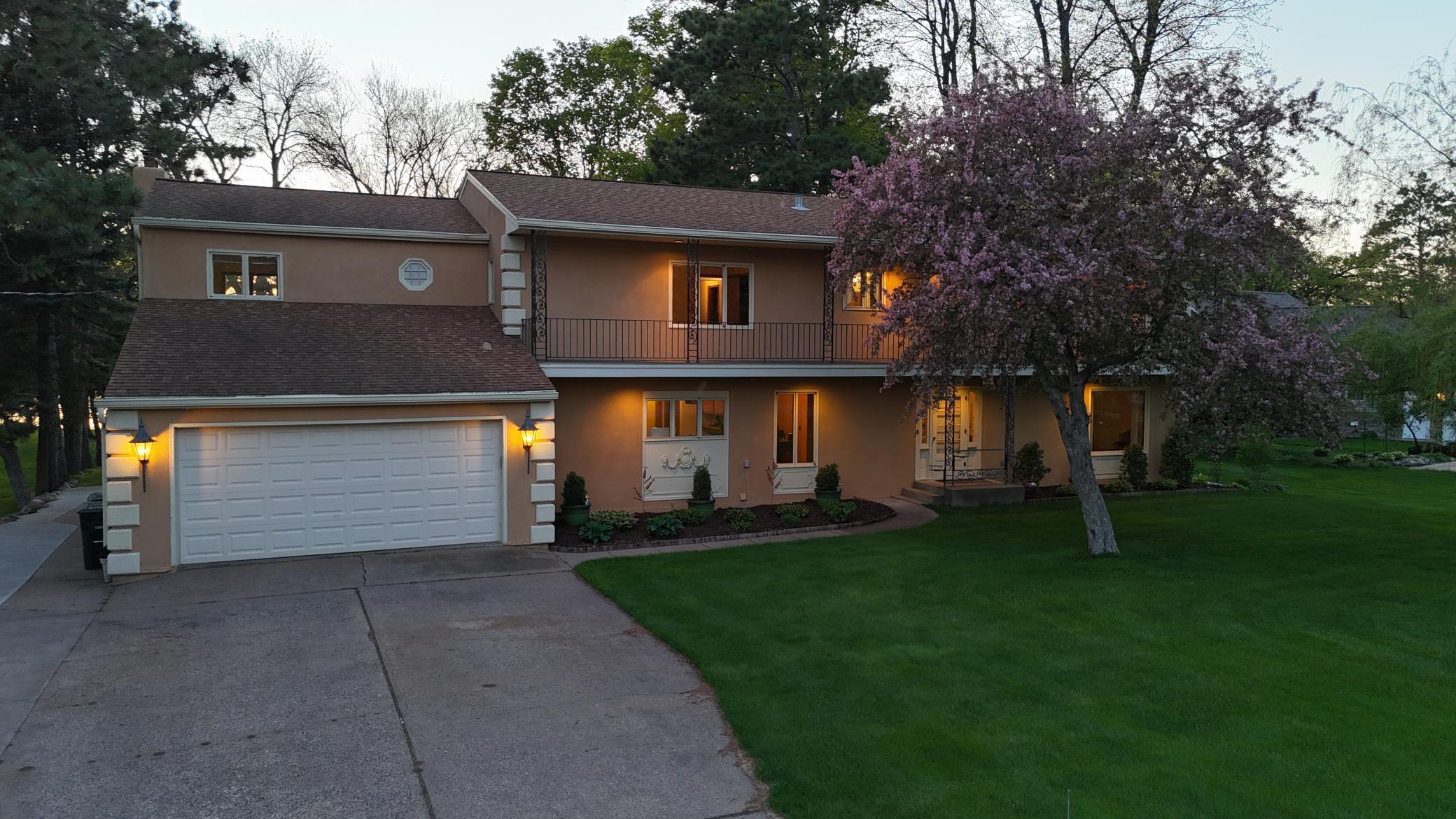 1411 Riverview Dr, Little Falls, MN 56345