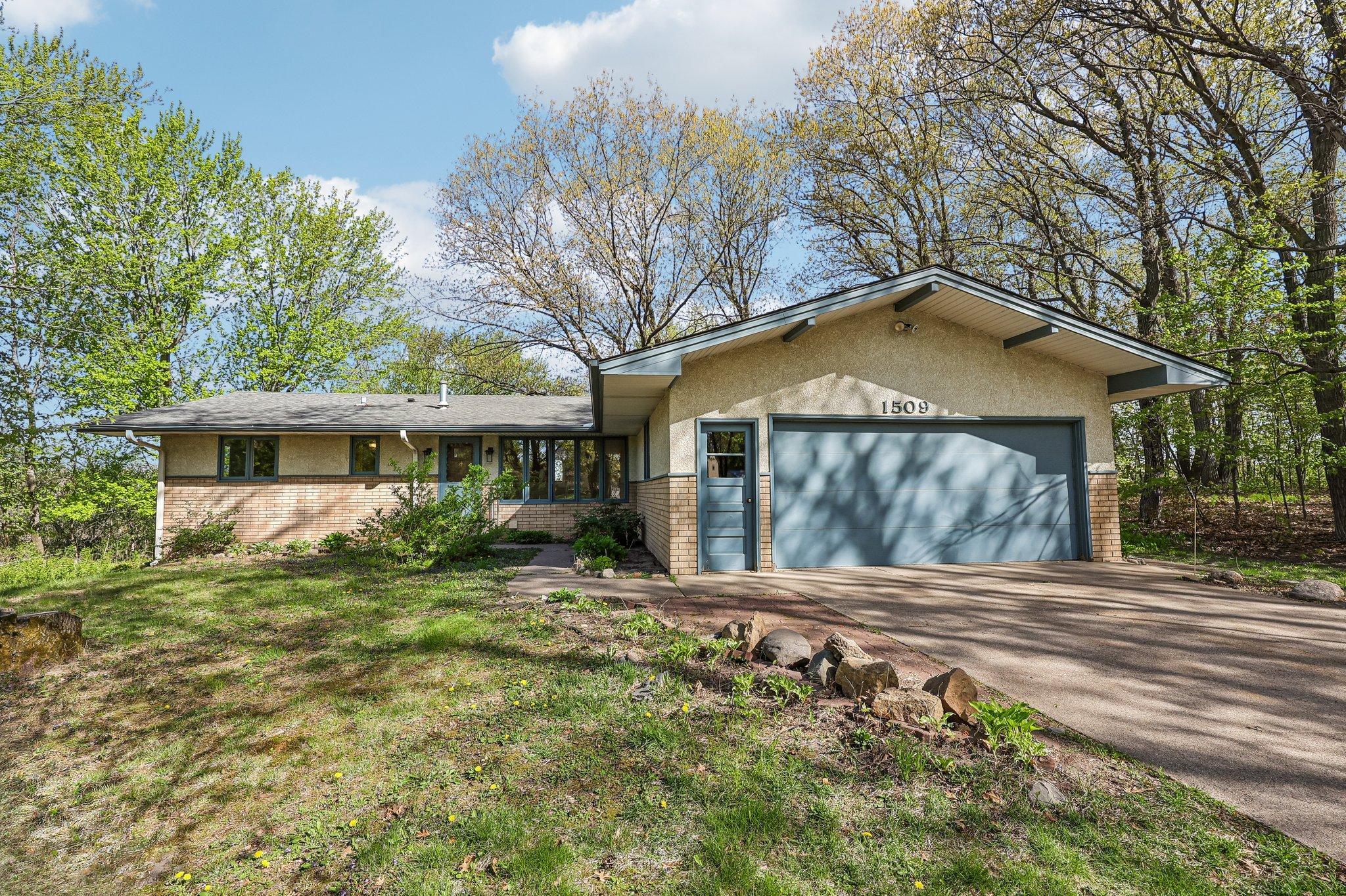 1509 166th Ave NE, Ham Lake, MN 55304