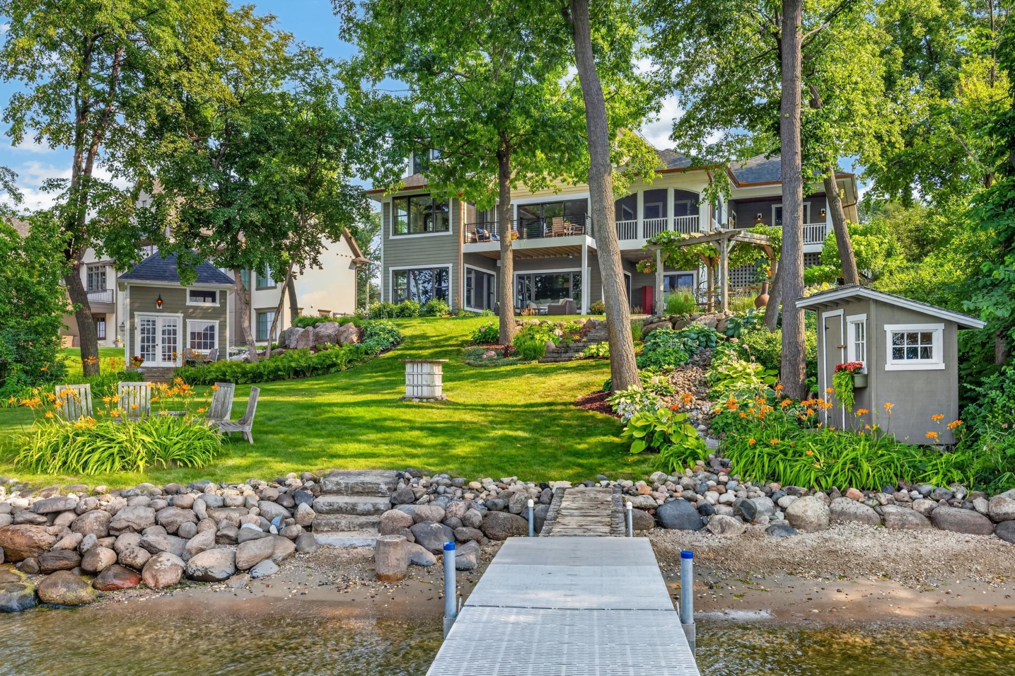 5488 Fairlawn Shores Trl SE, Prior Lake, MN 55372